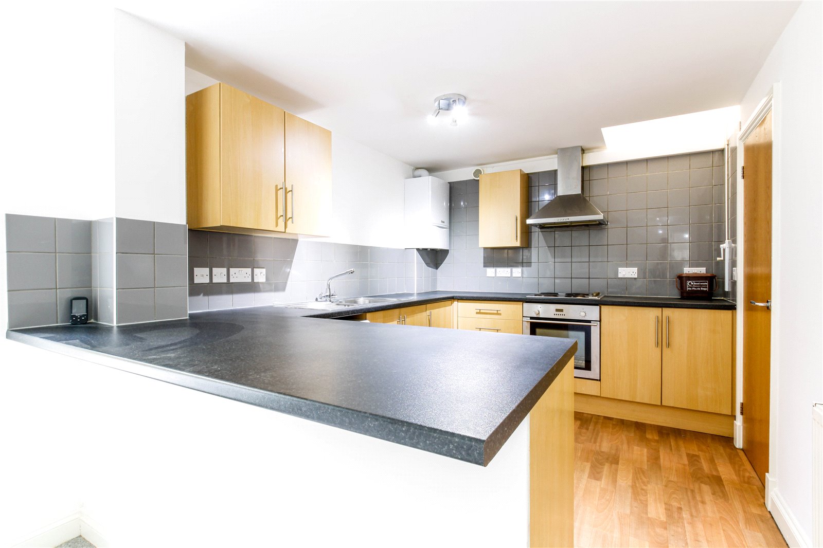 2 bedroom Flat for sale in Southville