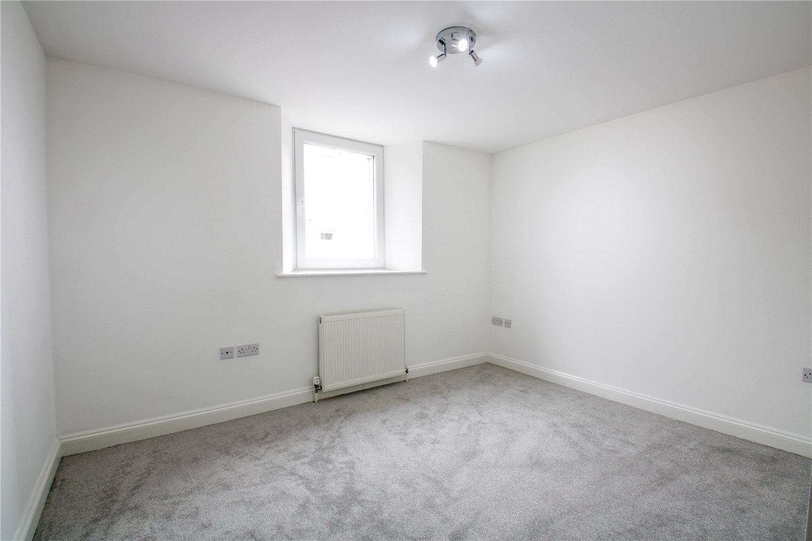 2 bedroom Flat for sale in Southville