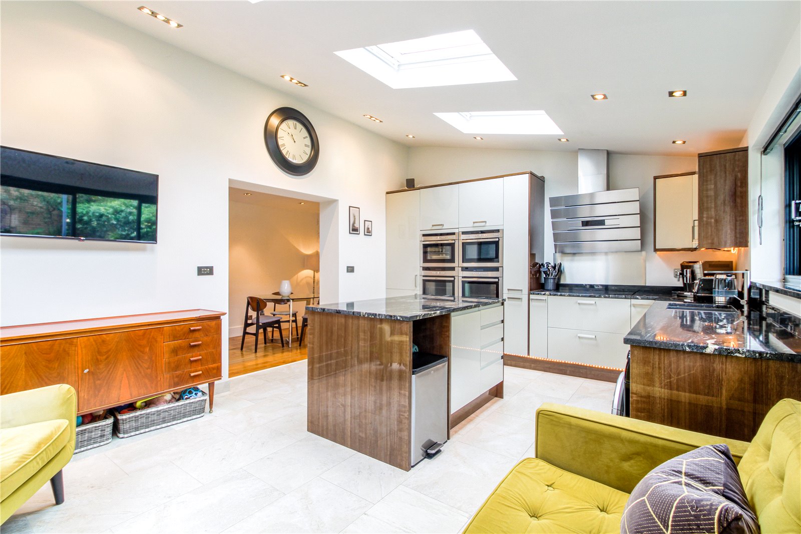 4 bedroom House to let in Knowle, Bristol