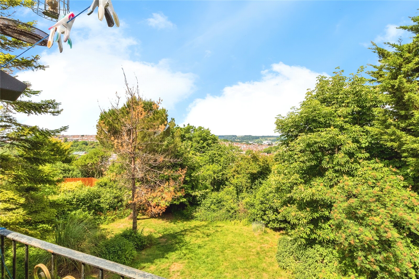 5 bedroom Bungalow for sale in Bristol