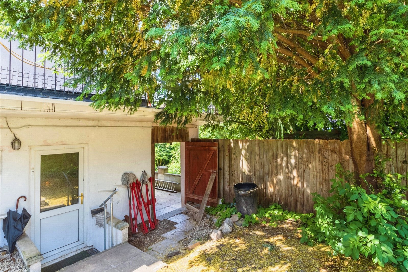 5 bedroom Bungalow for sale in Bristol
