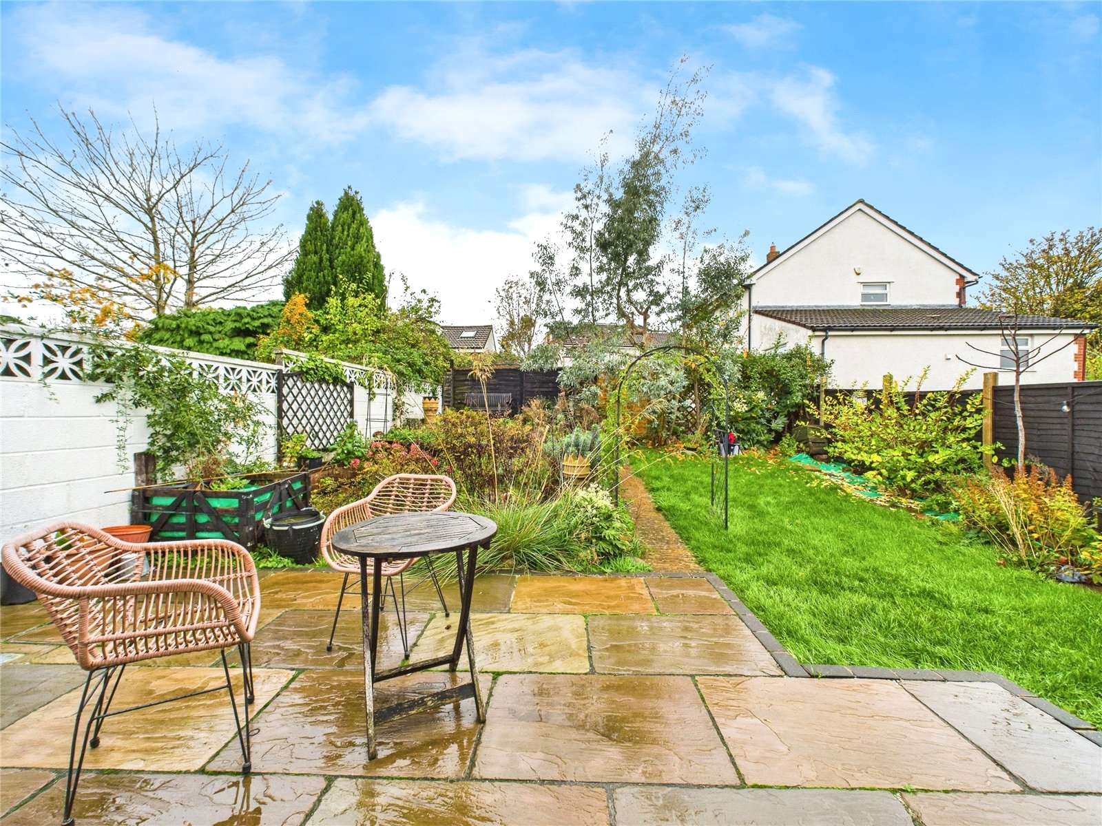 2 bedroom Bungalow for sale in Bristol
