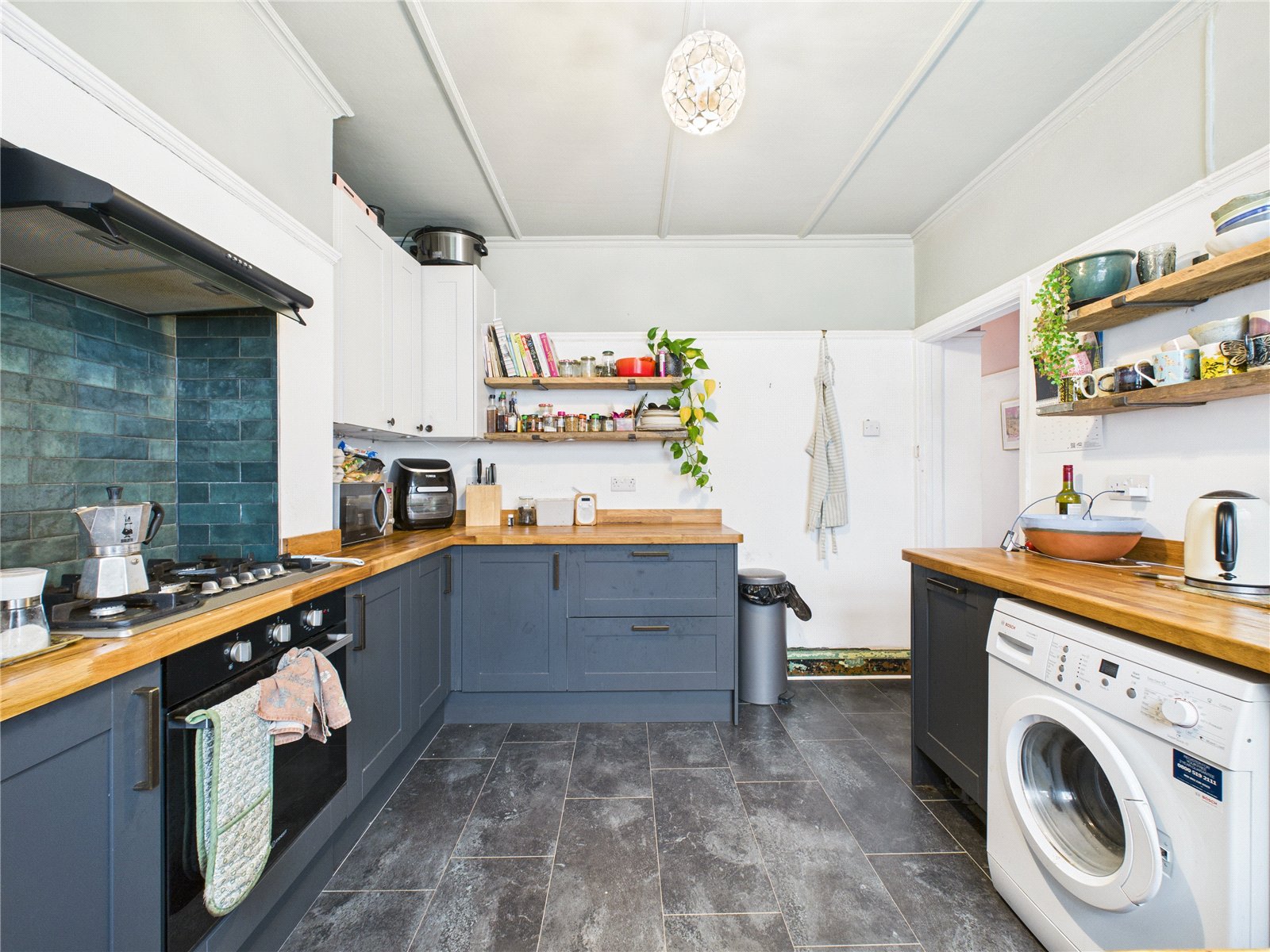2 bedroom Bungalow for sale in Bristol