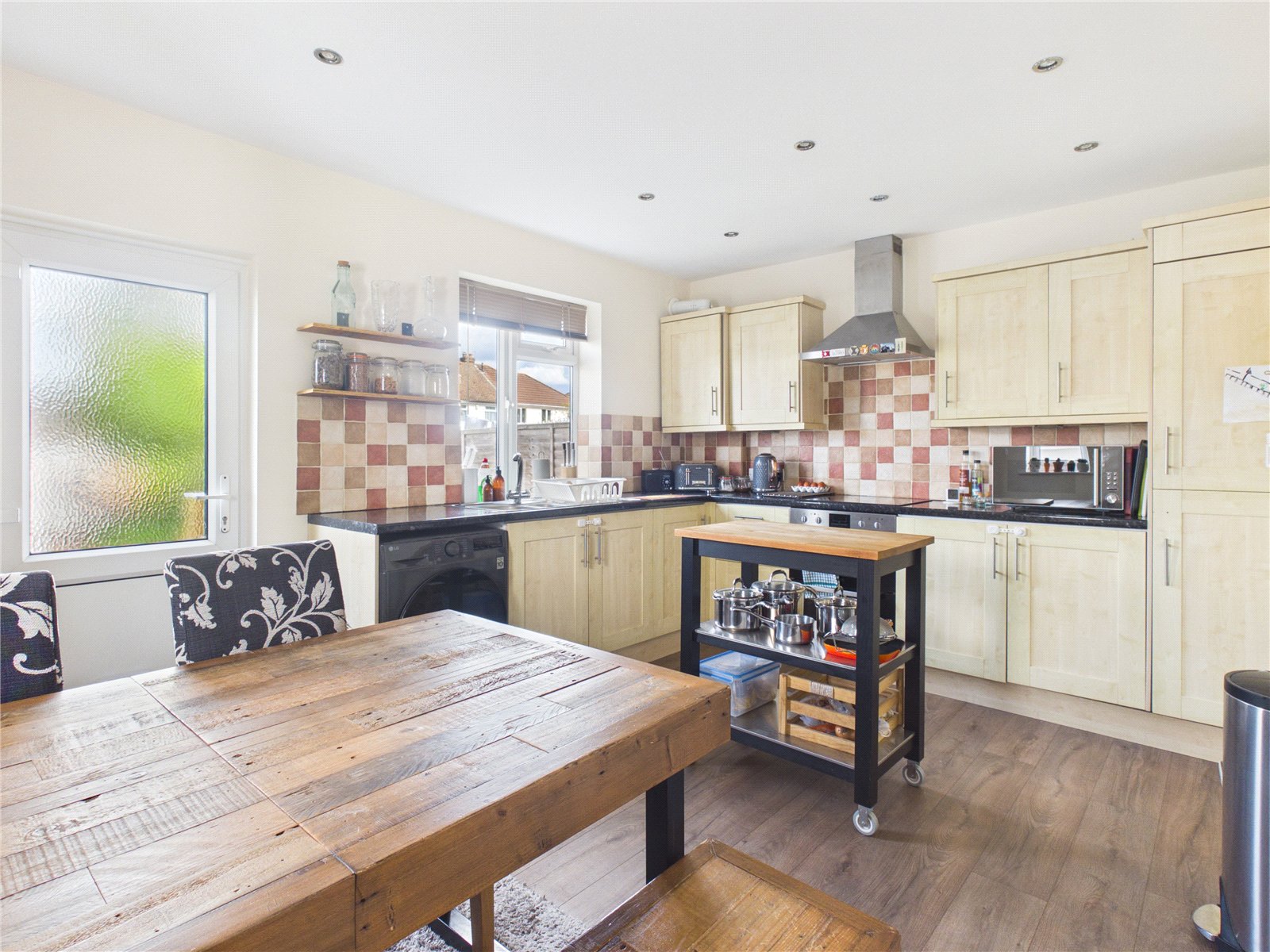 2 bedroom House to let in Bristol