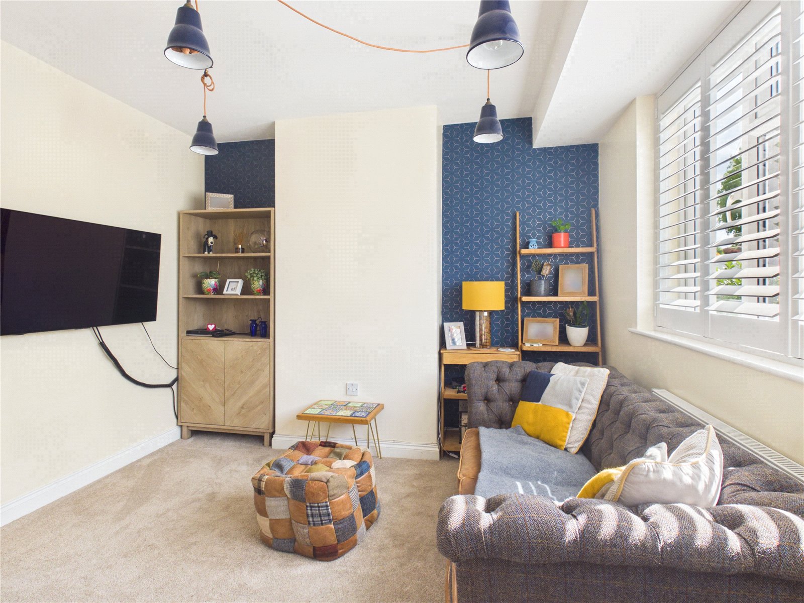 2 bedroom House to let in Bristol