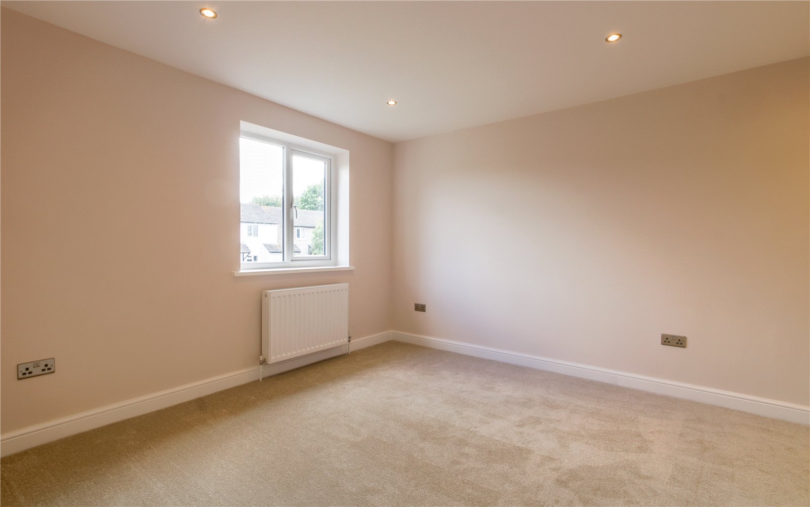 2 bedroom House for sale in Stoke Gifford, Bristol