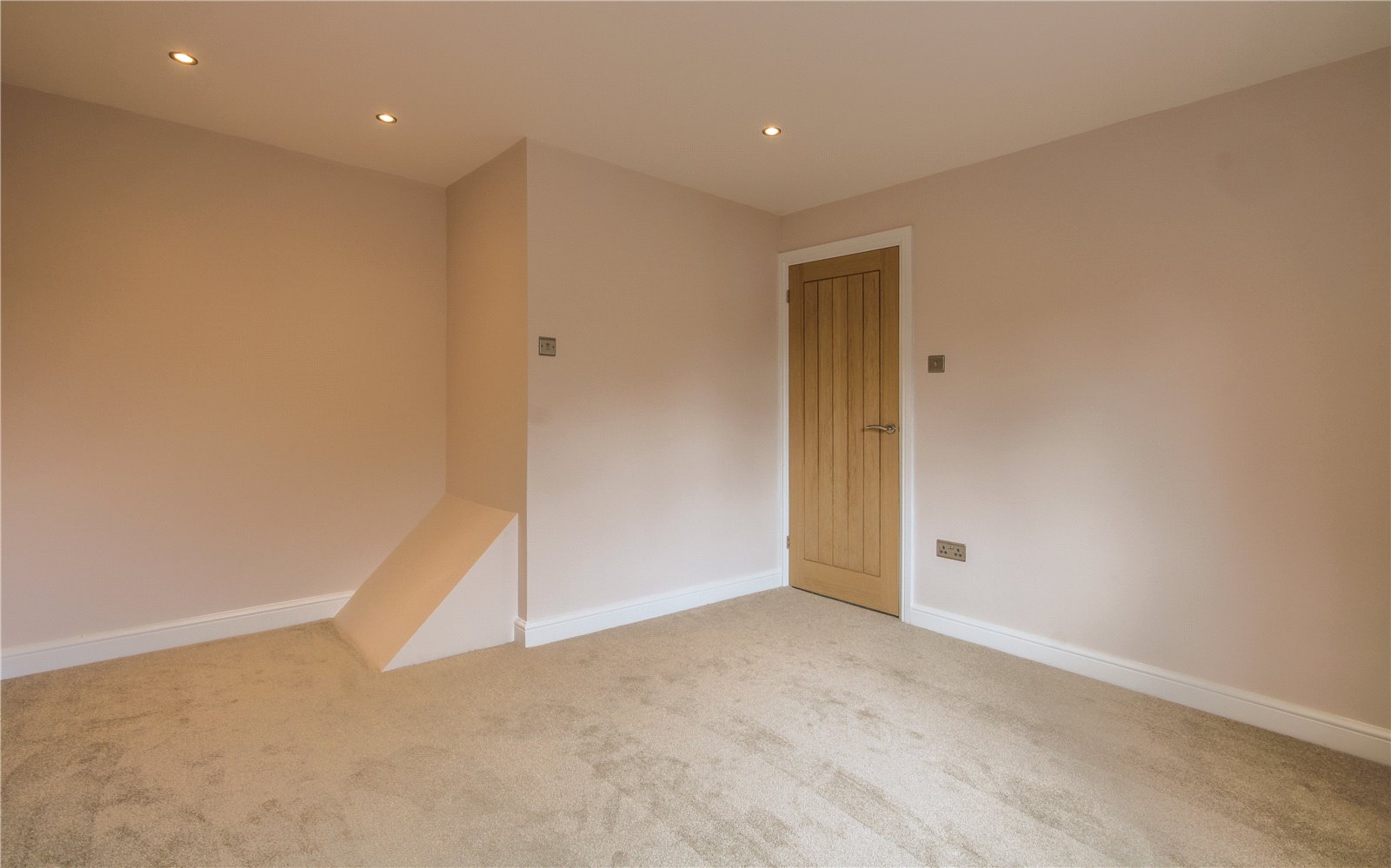 2 bedroom House for sale in Stoke Gifford, Bristol