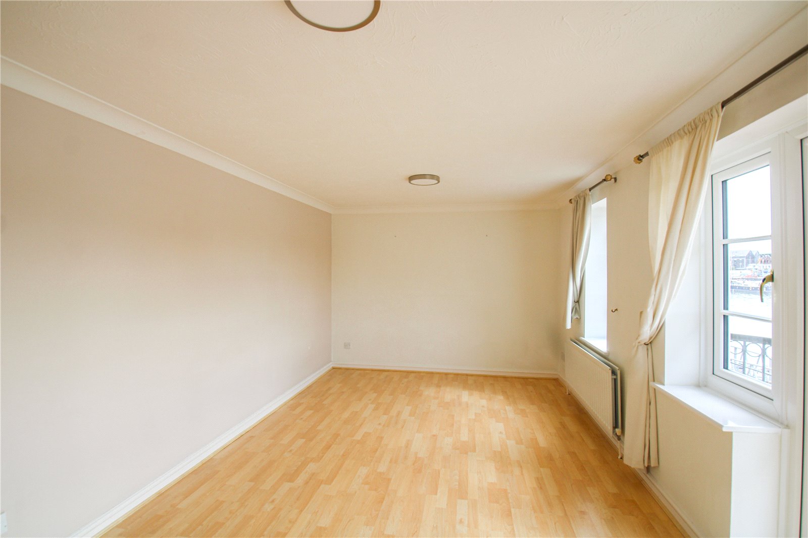 2 bedroom Flat to let in Bristol