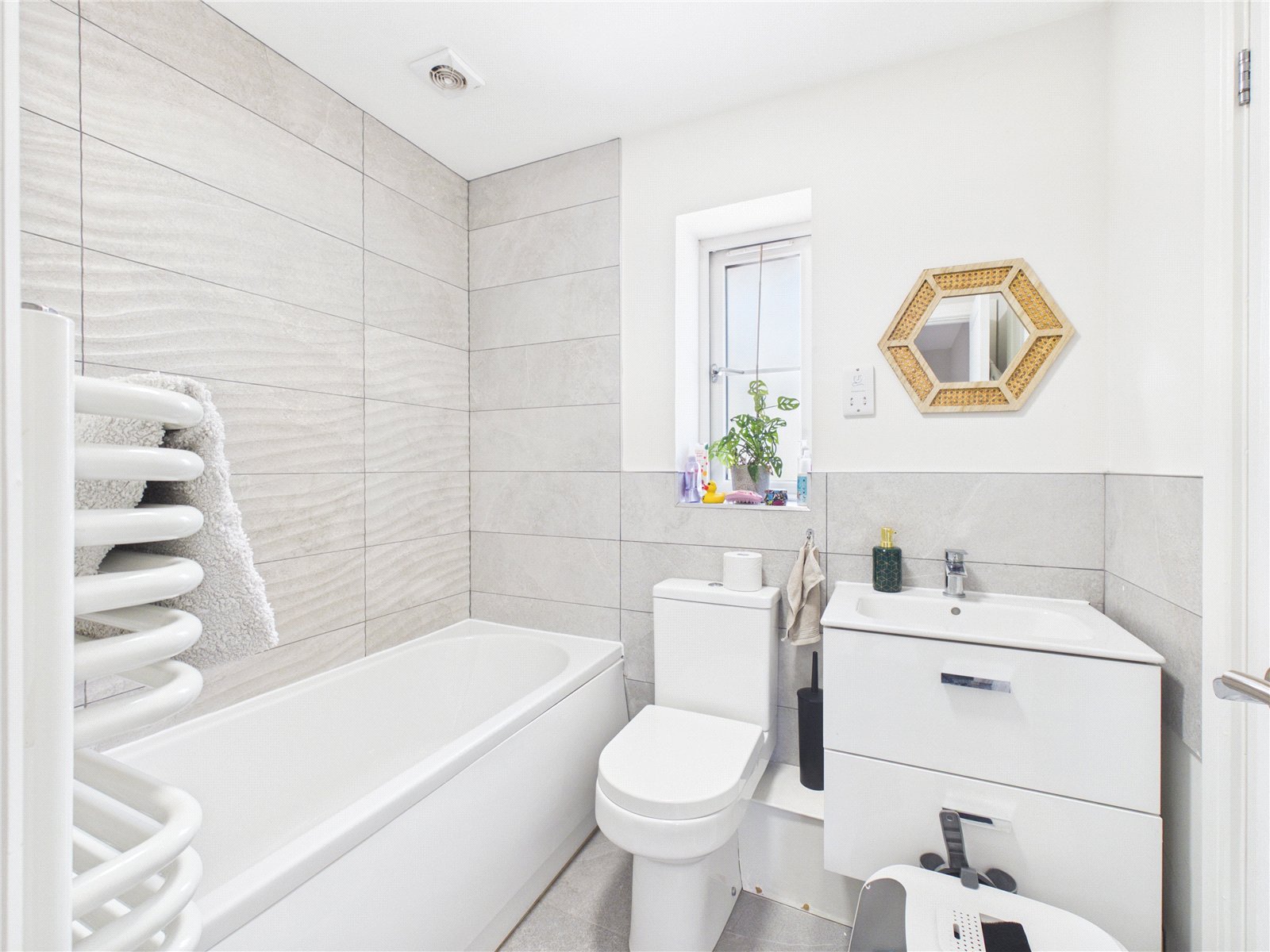 3 bedroom House to let in Cleeve