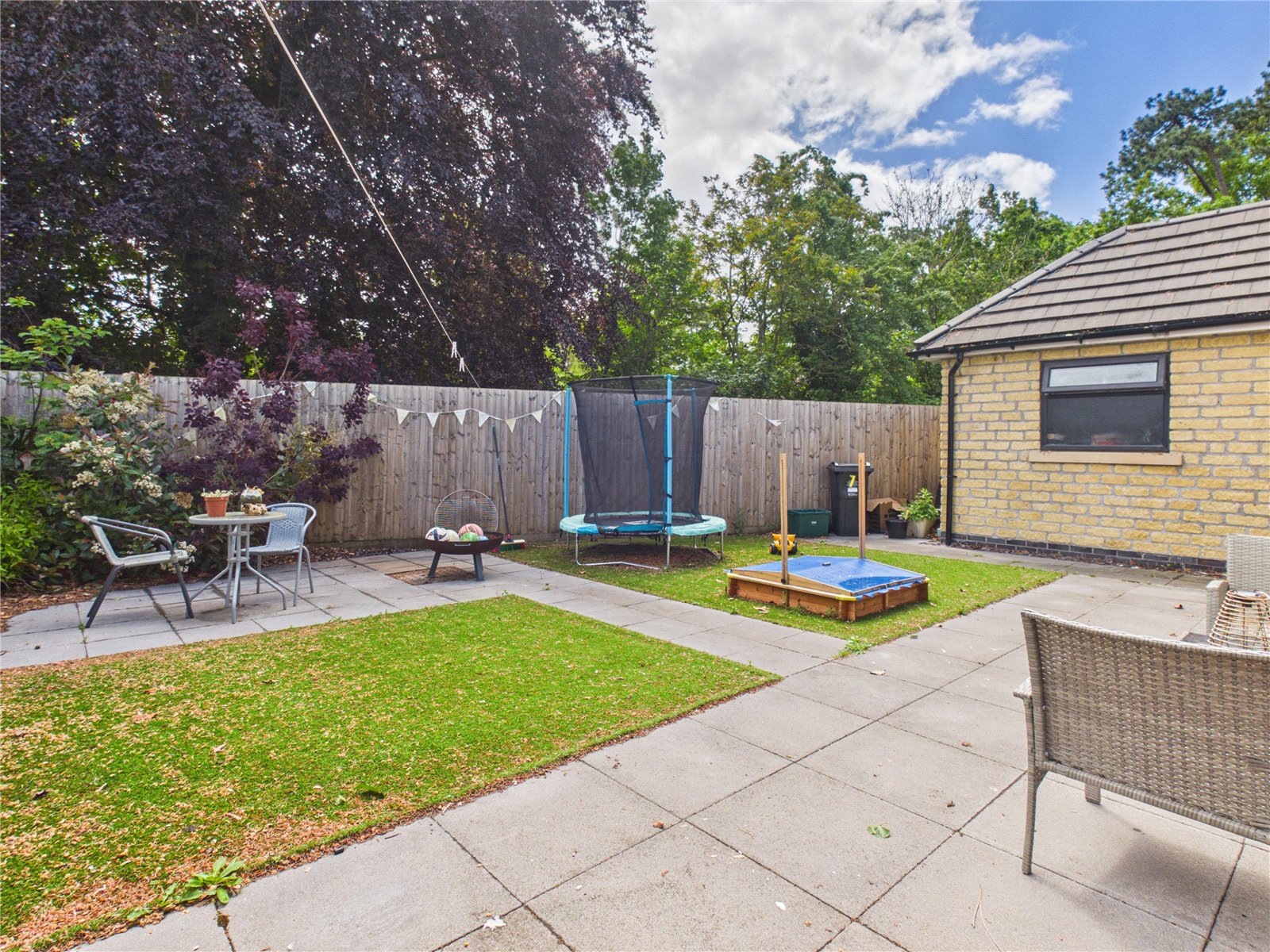 3 bedroom House to let in Cleeve