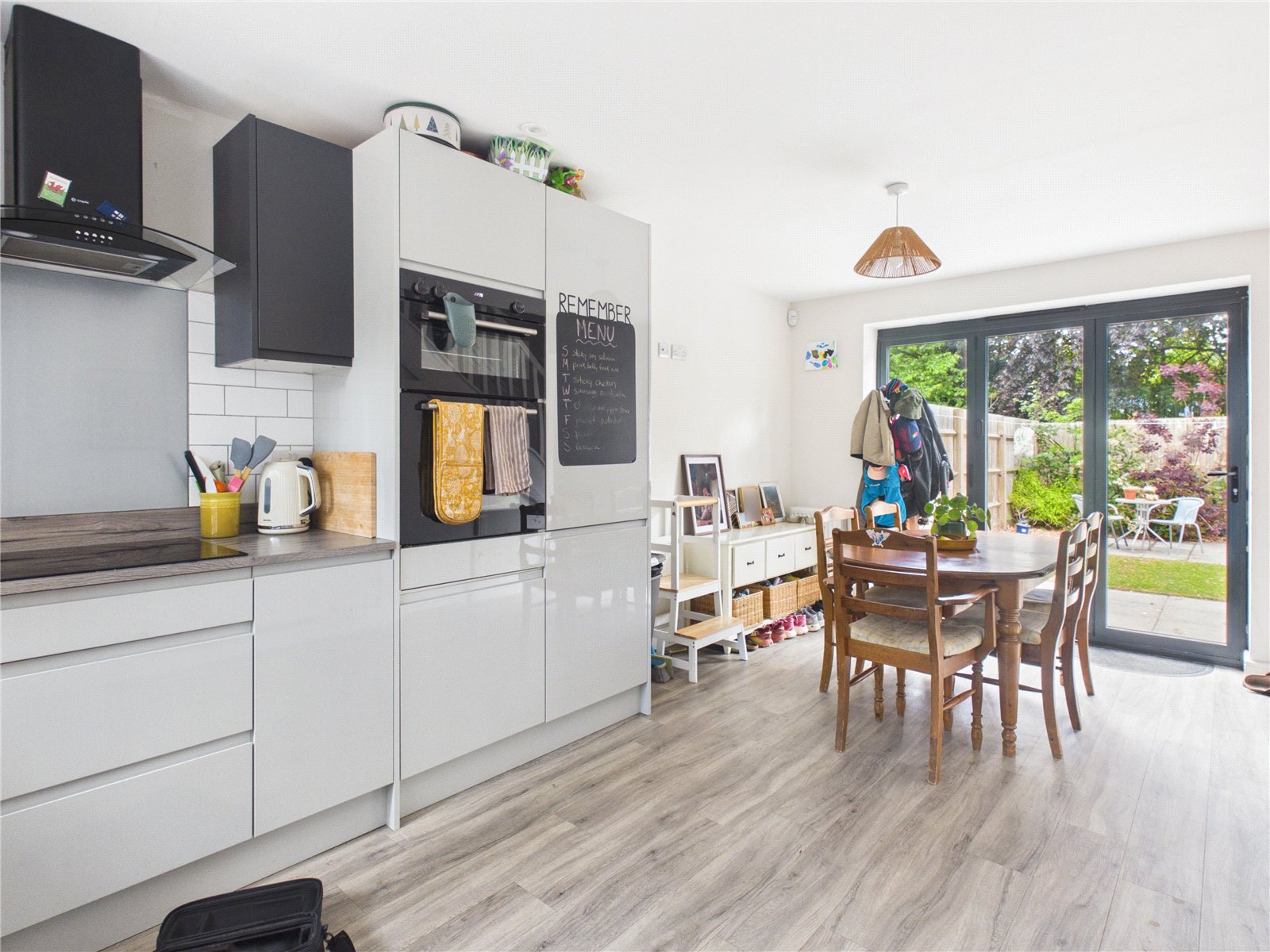 3 bedroom House to let in Cleeve
