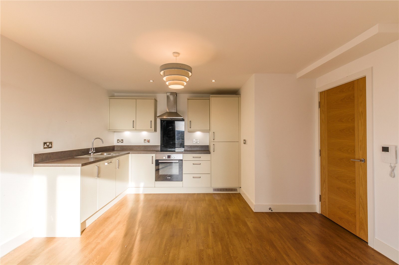 2 bedroom Flat for sale in Southville