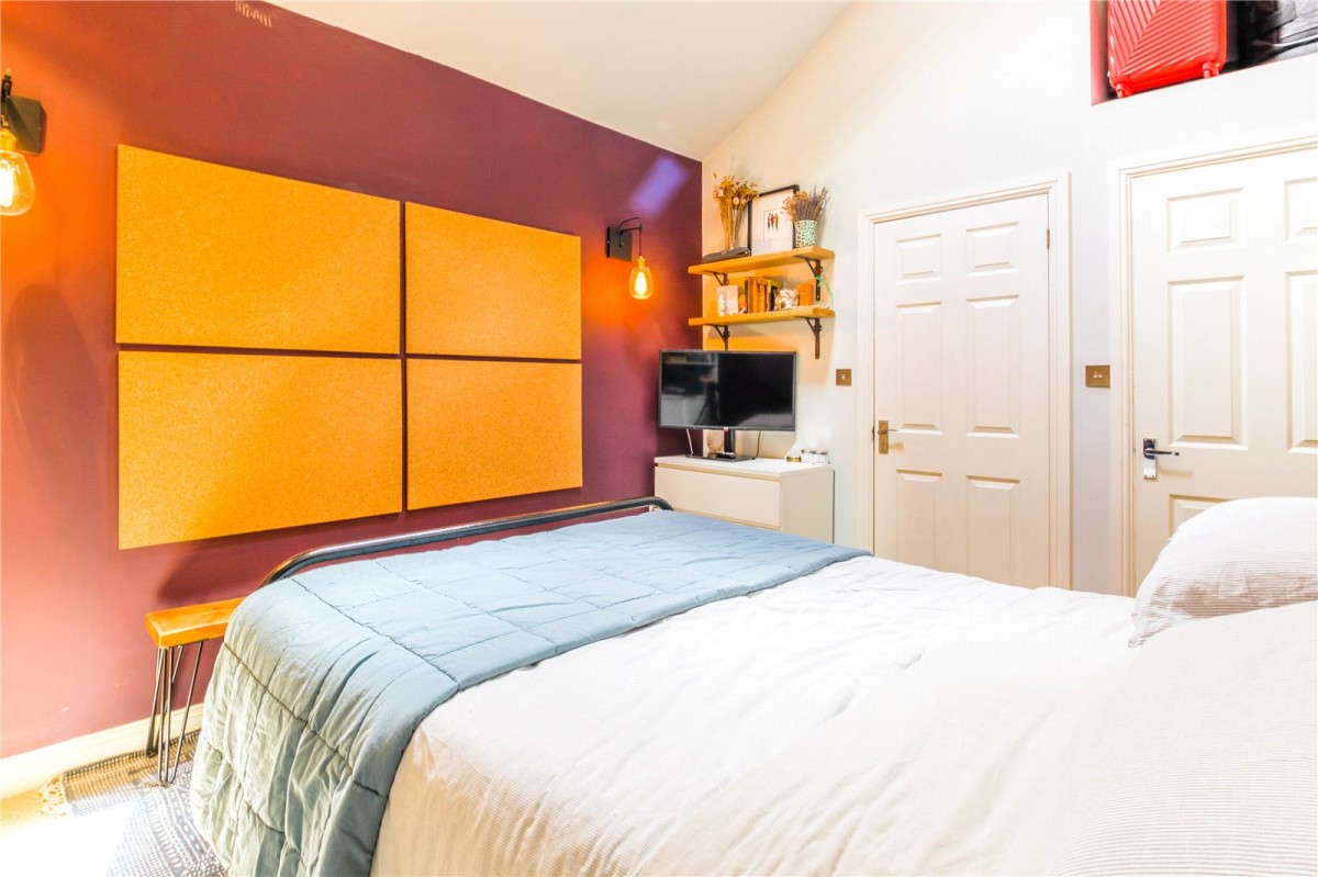 Merrywood Road, Southville