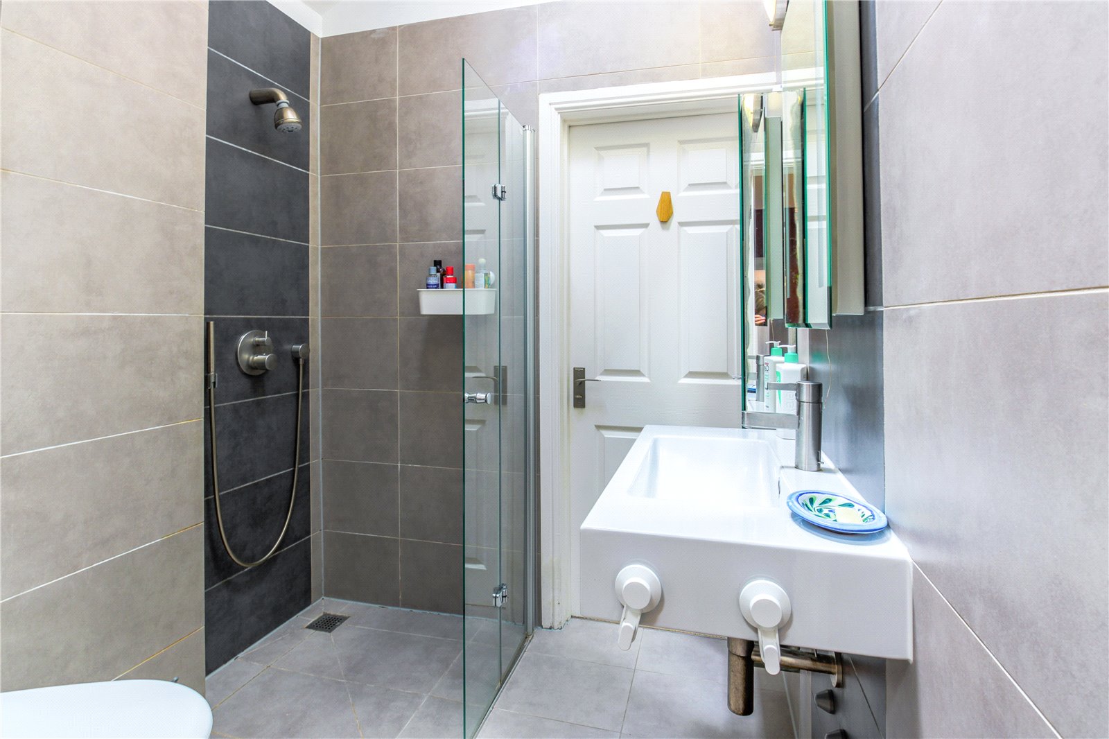 3 bedroom Flat for sale in Merrywood Road, Southville