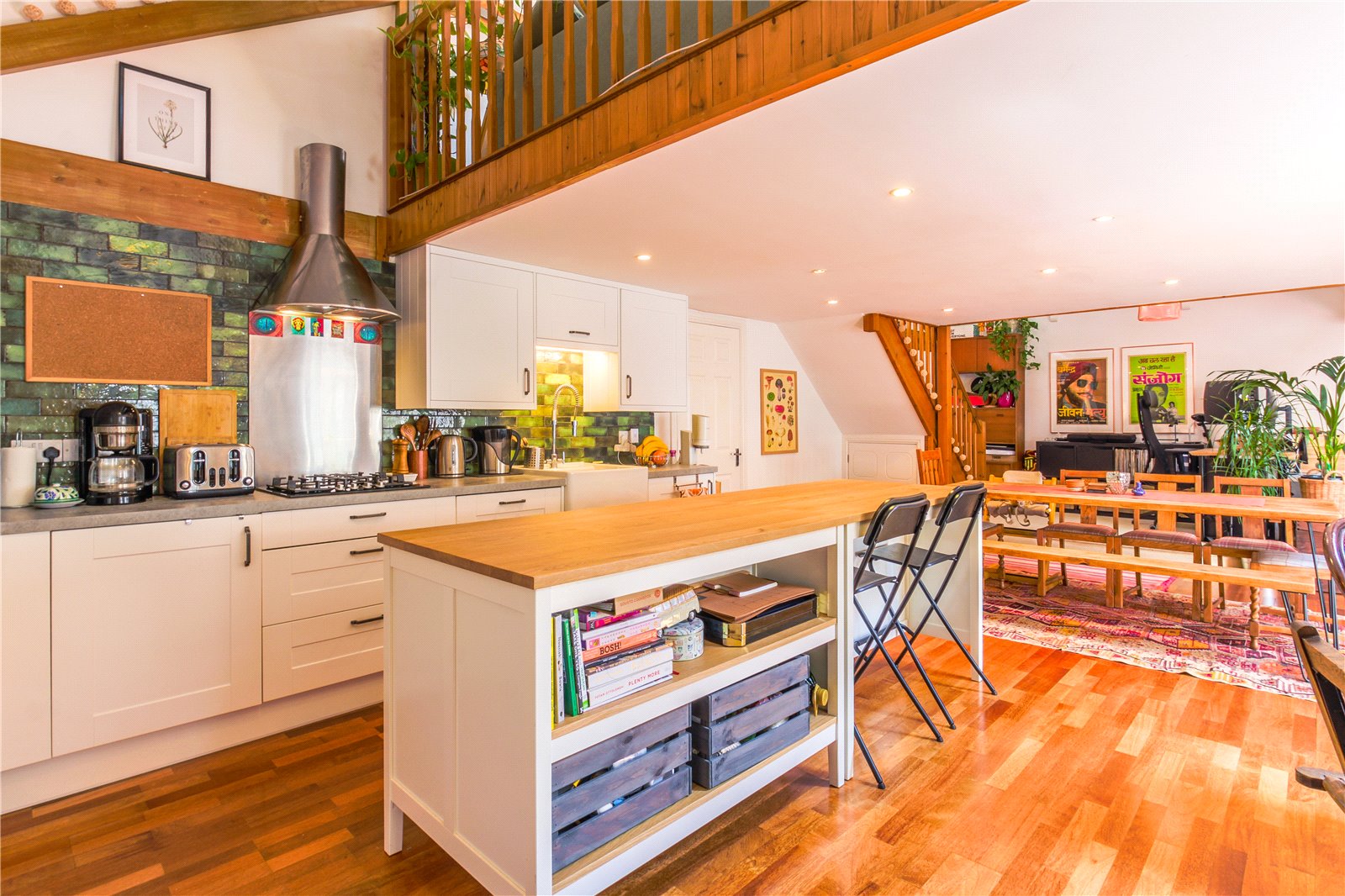 3 bedroom Flat for sale in Merrywood Road, Southville