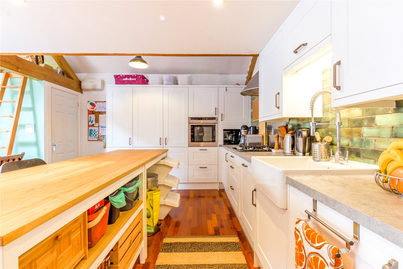 3 bedroom Flat for sale in Merrywood Road, Southville