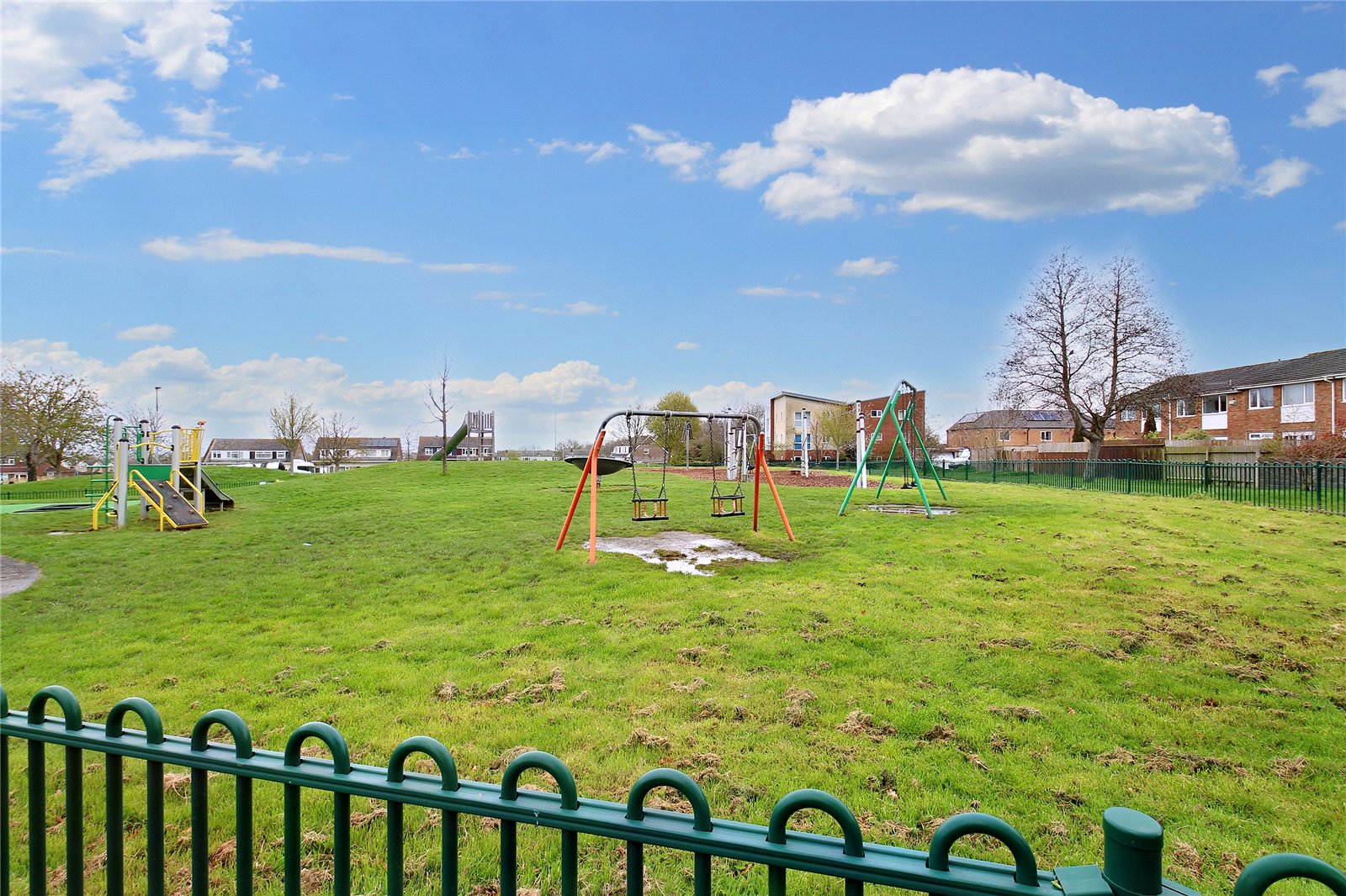 3 bedroom House for sale in Whitchurch