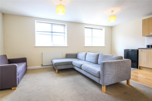 Warden Road, Southville