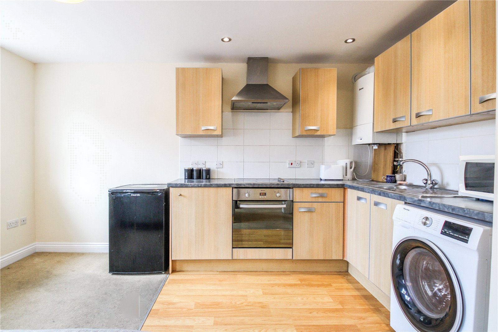 2 bedroom Flat for sale in Warden Road, Southville