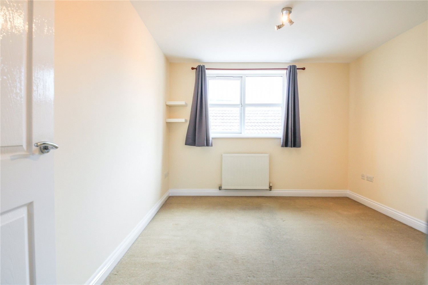 Warden Road, Southville