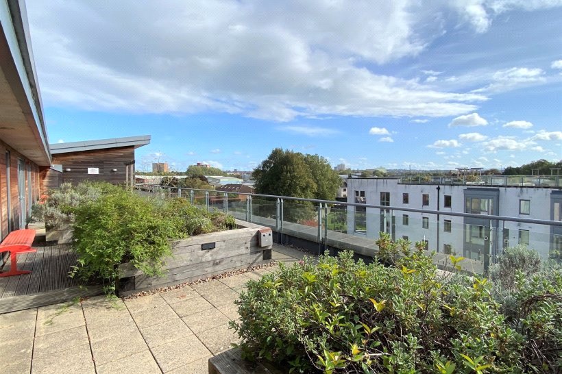 1 bedroom Flat for sale in Sweetman Place, BRISTOL