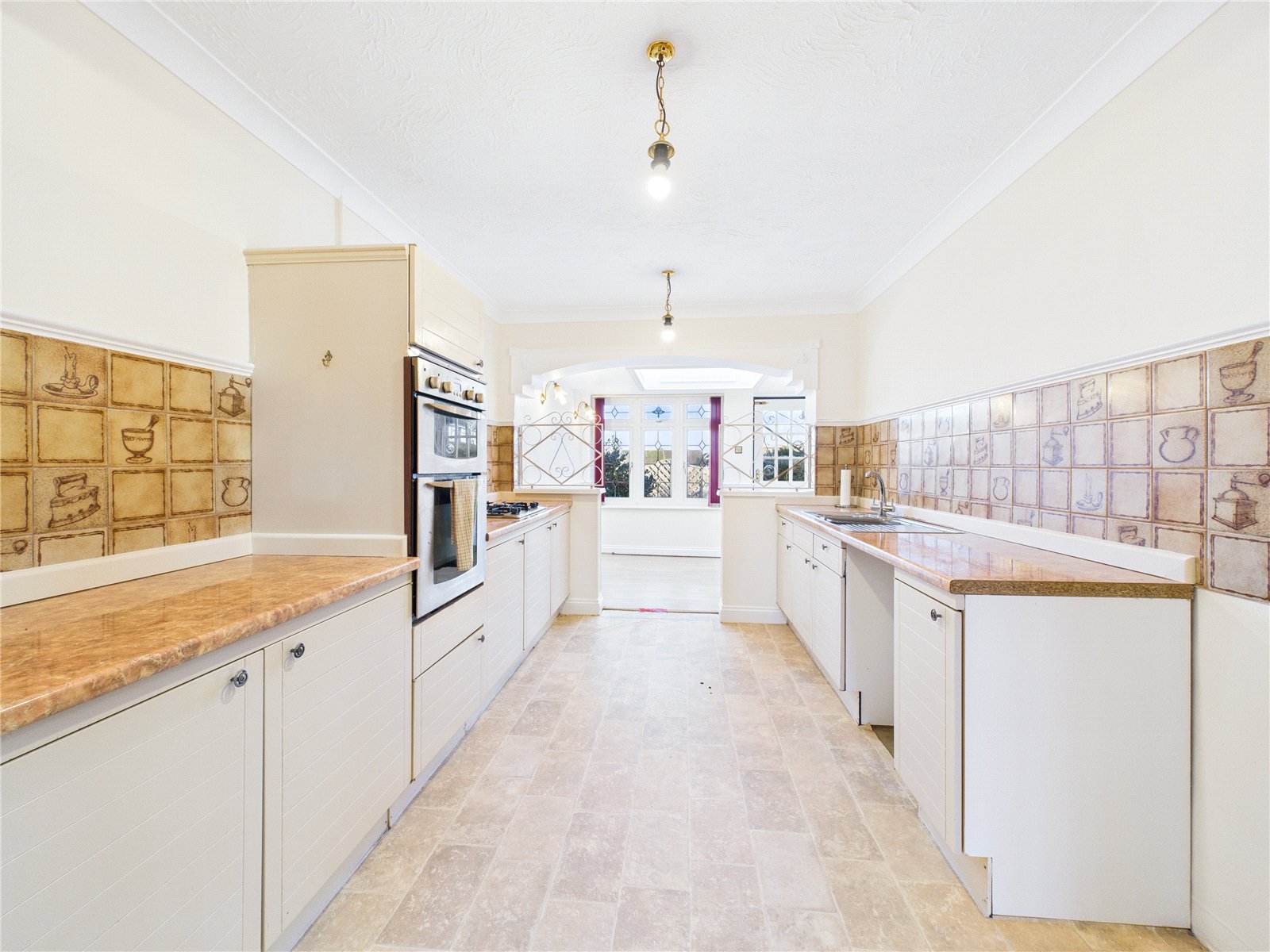 2 bedroom Bungalow for sale in Bristol