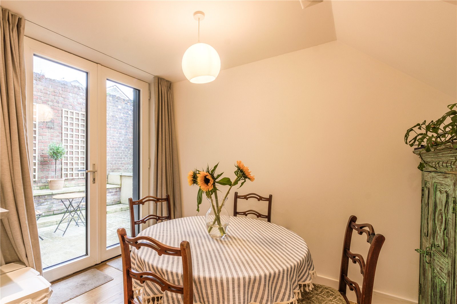 4 bedroom House for sale in Bristol