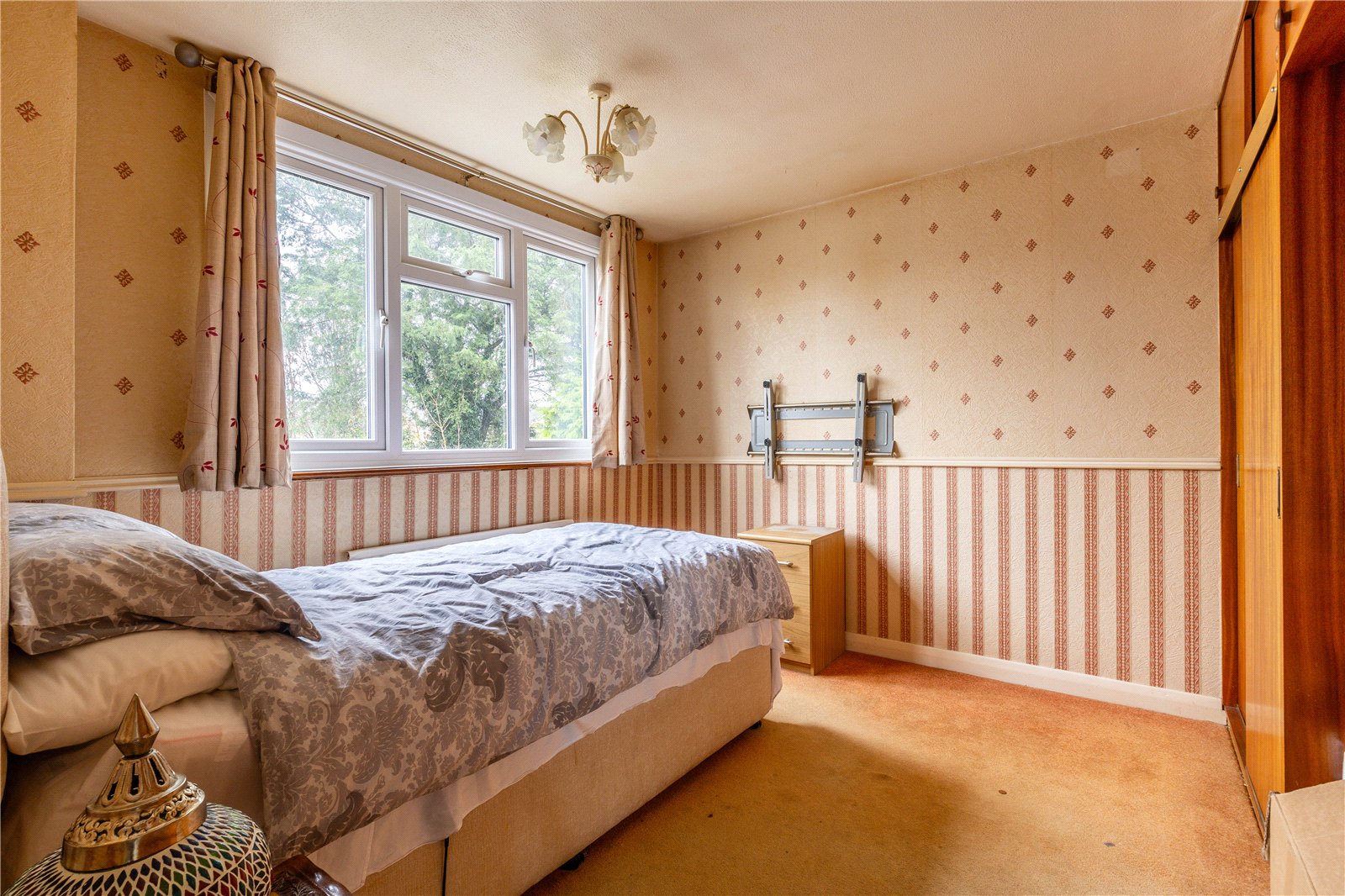 3 bedroom House for sale in Whitchurch