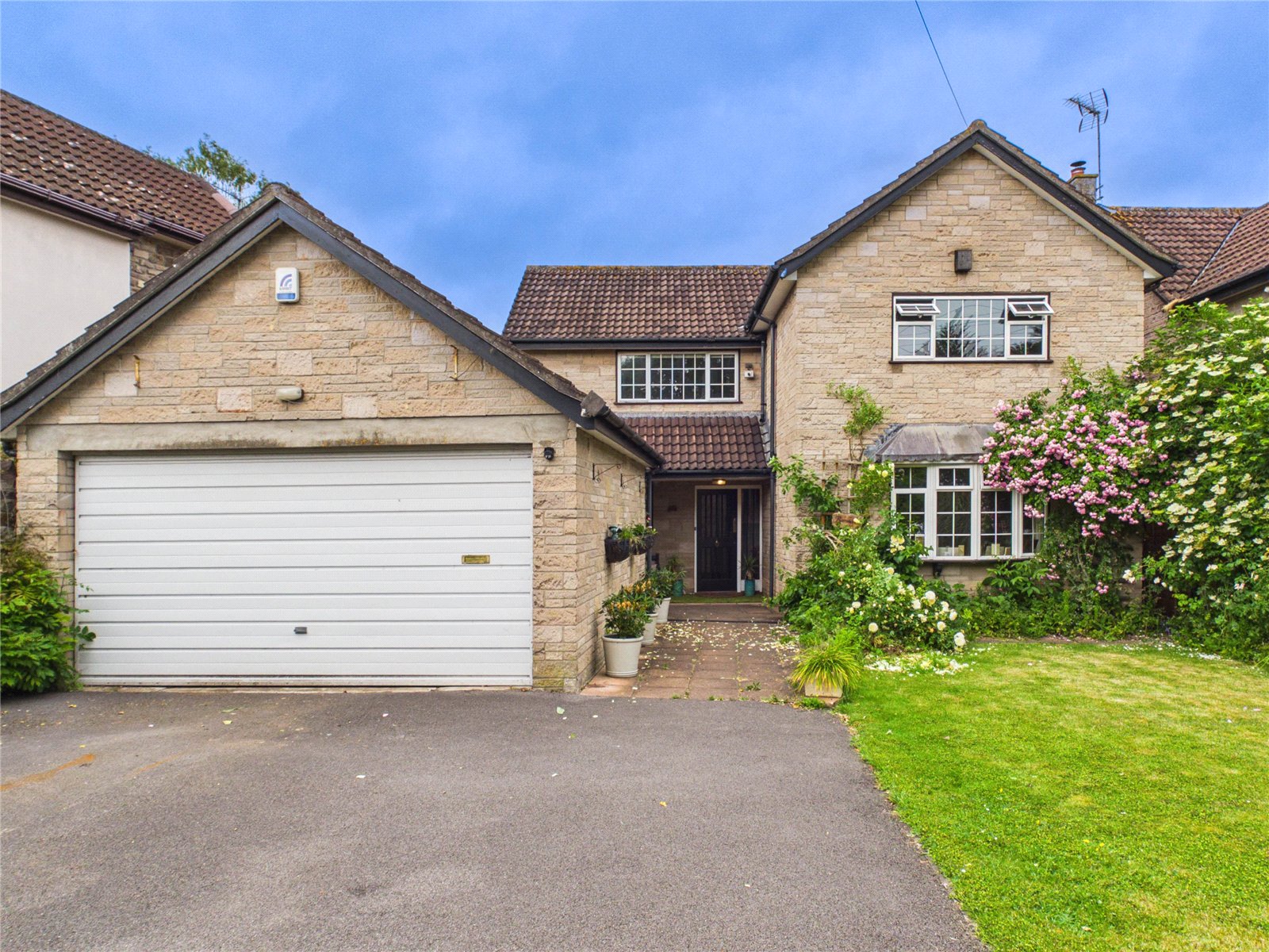 4 bedroom House for sale in Courtlands Lane, Bower Ashton