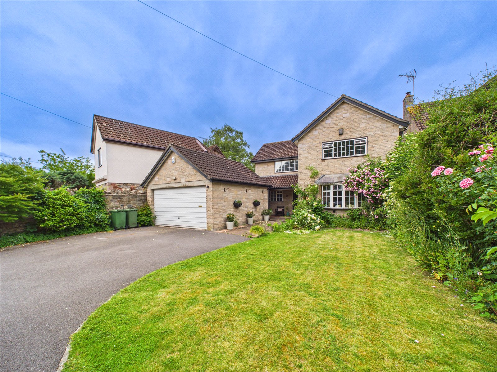 4 bedroom House for sale in Courtlands Lane, Bower Ashton