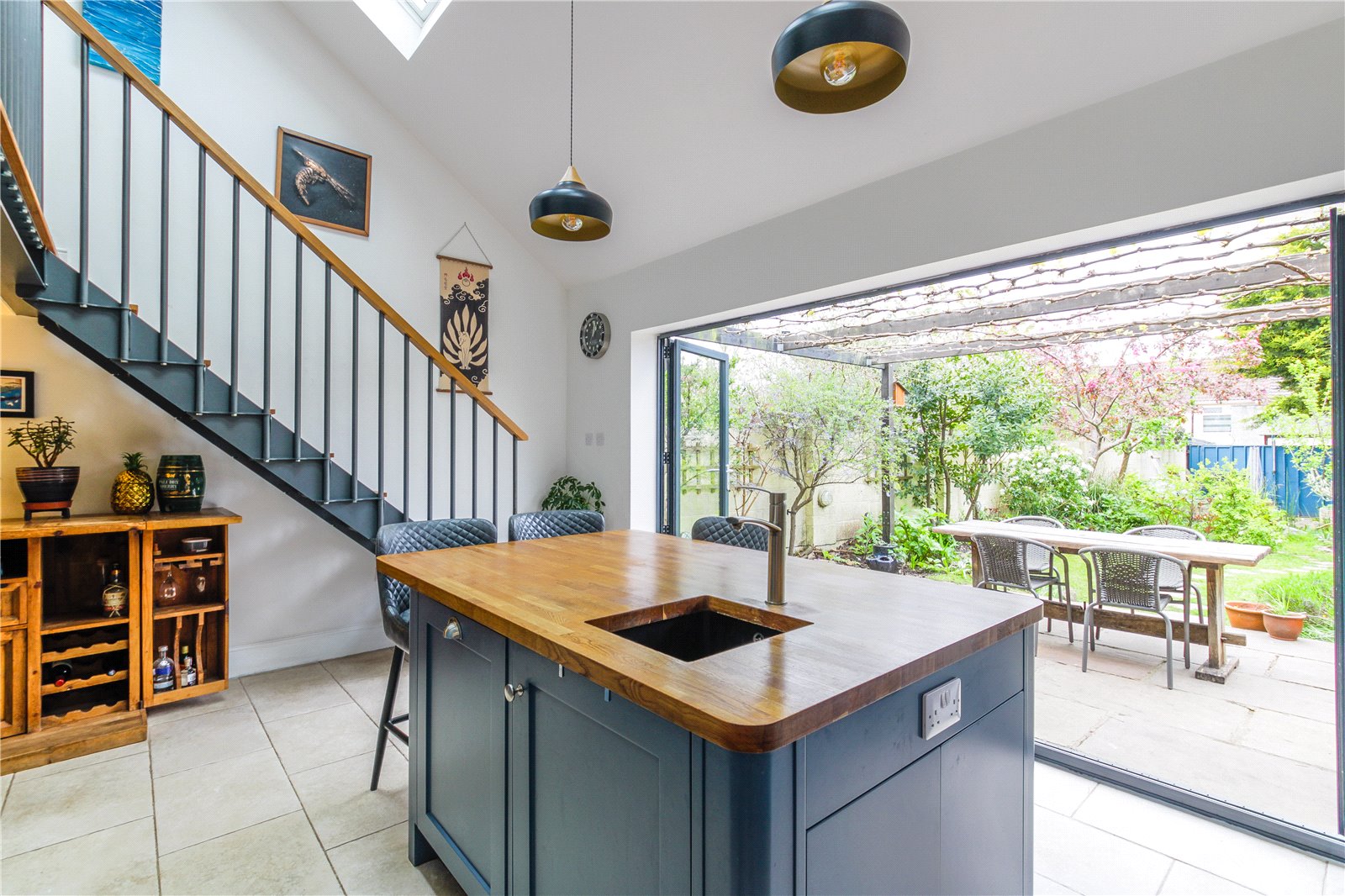 4 bedroom House for sale in Bristol