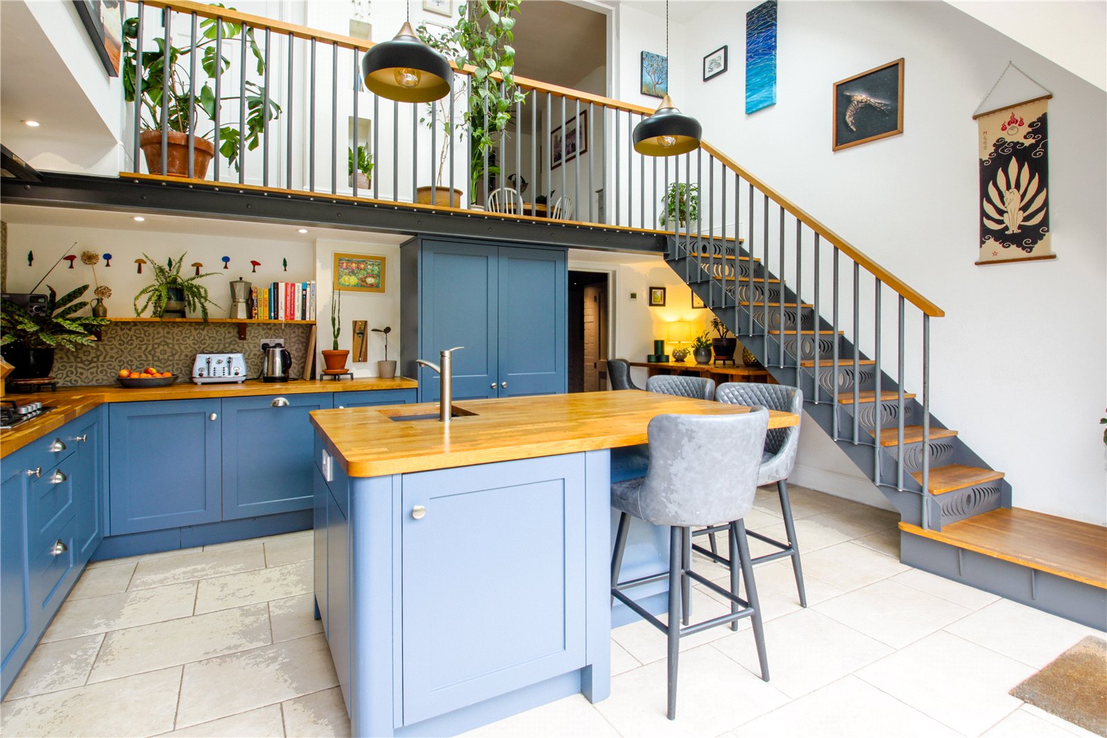 4 bedroom House for sale in Bristol