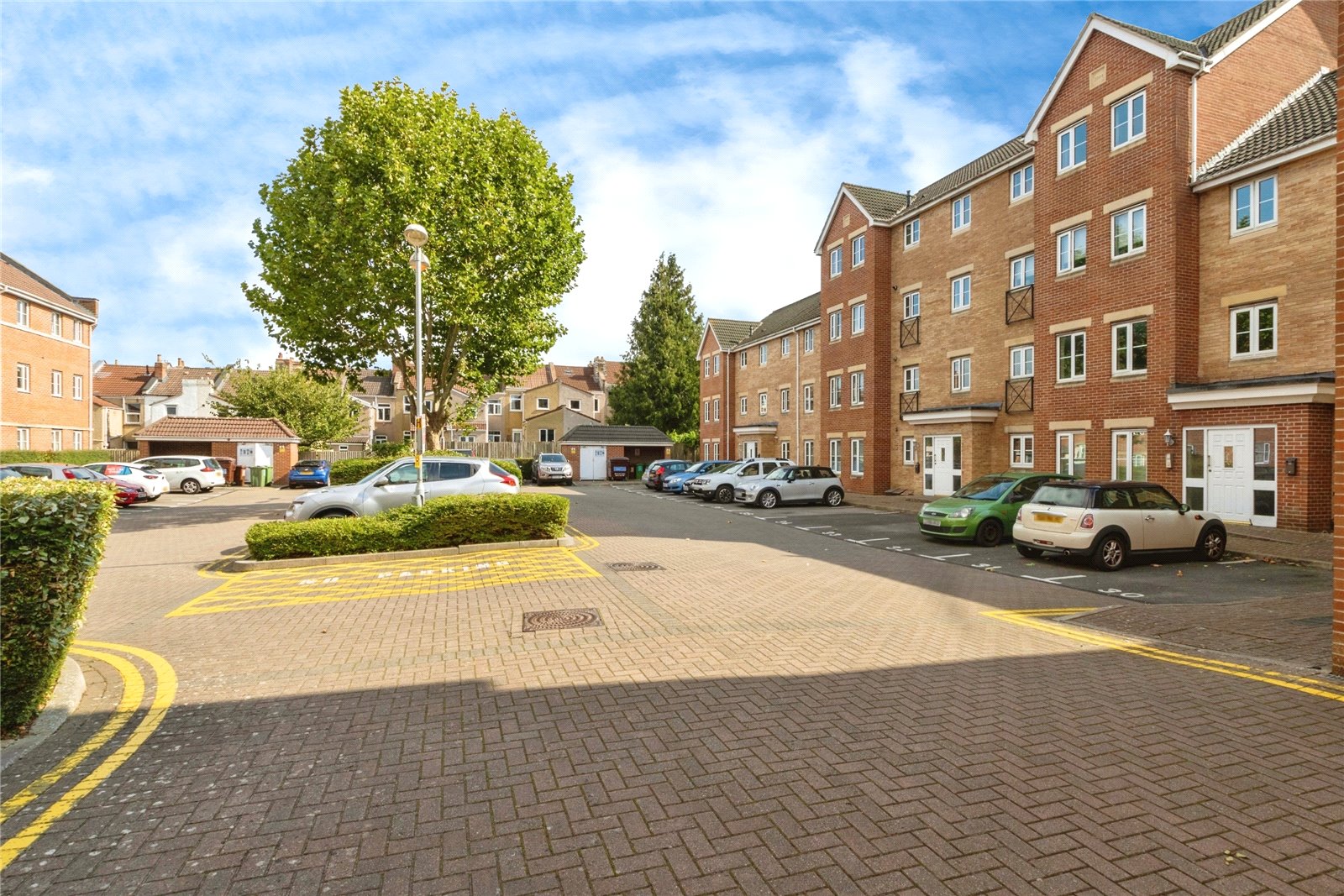 2 bedroom Flat for sale in Bristol