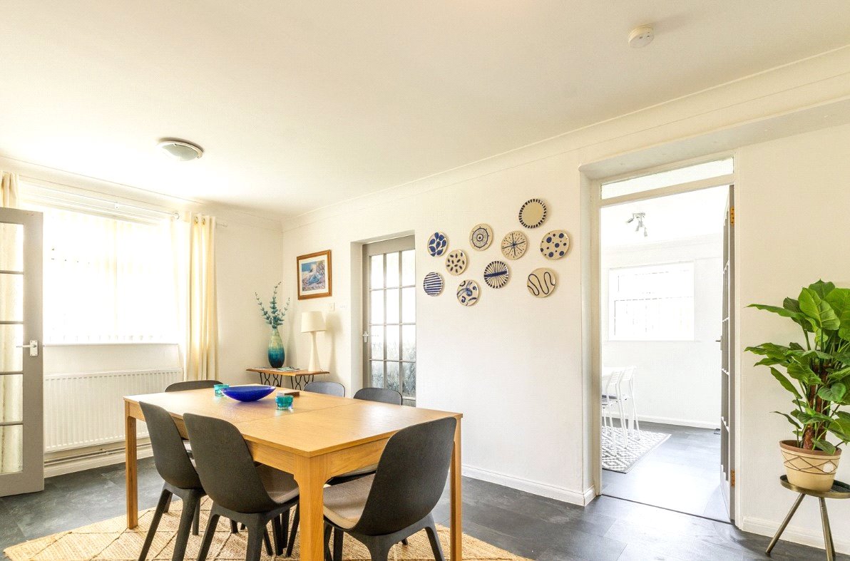 3 bedroom House to let in Bristol