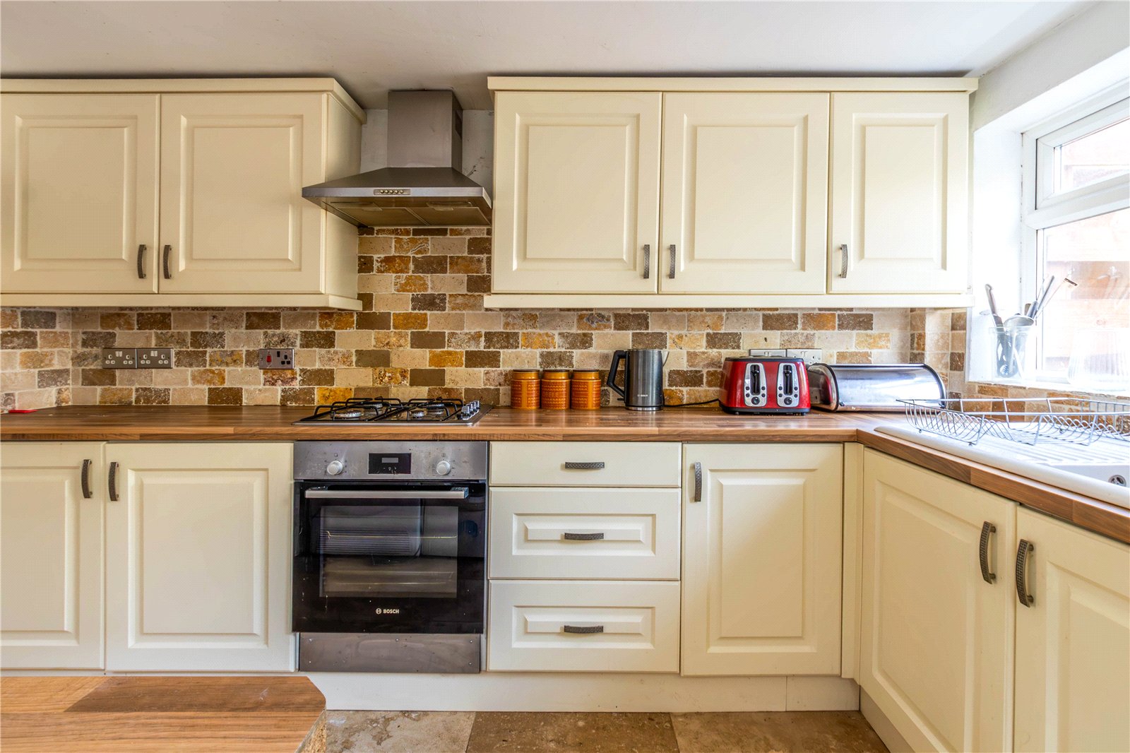 2 bedroom House for sale in Windmill Hill