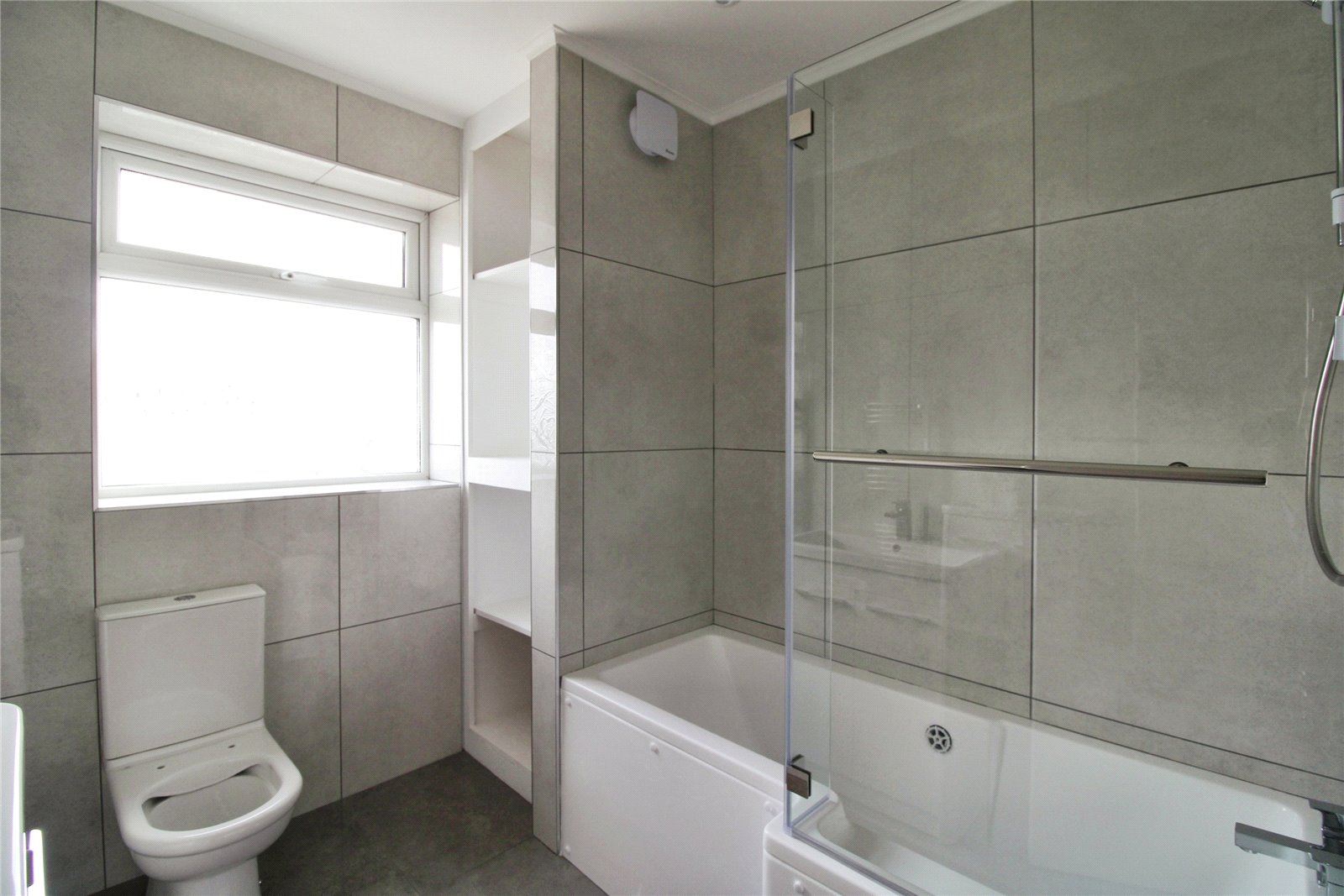2 bedroom House to let in Bristol