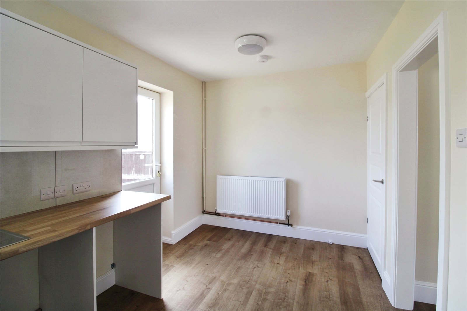 2 bedroom House to let in Bristol