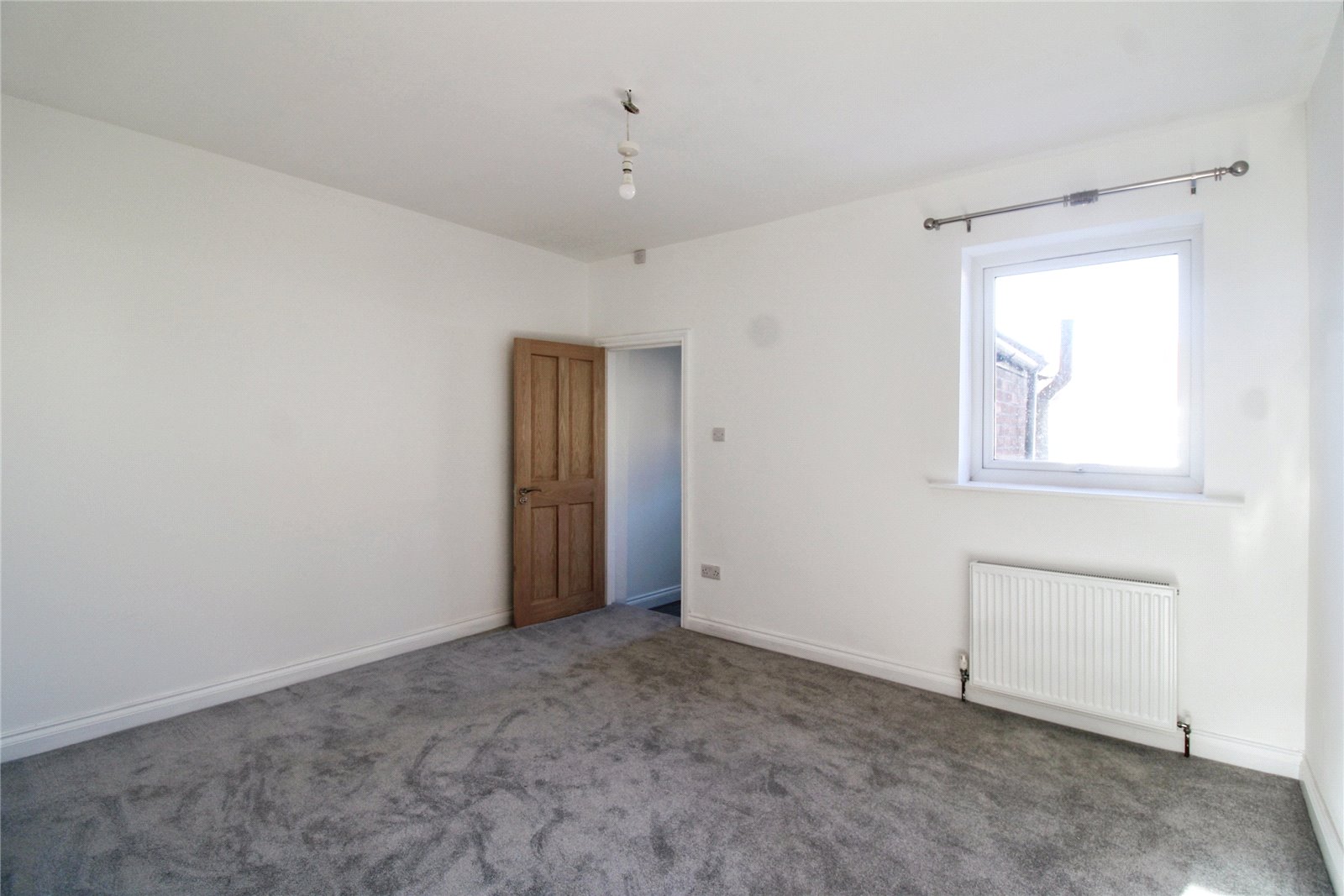 2 bedroom House to let in Bristol