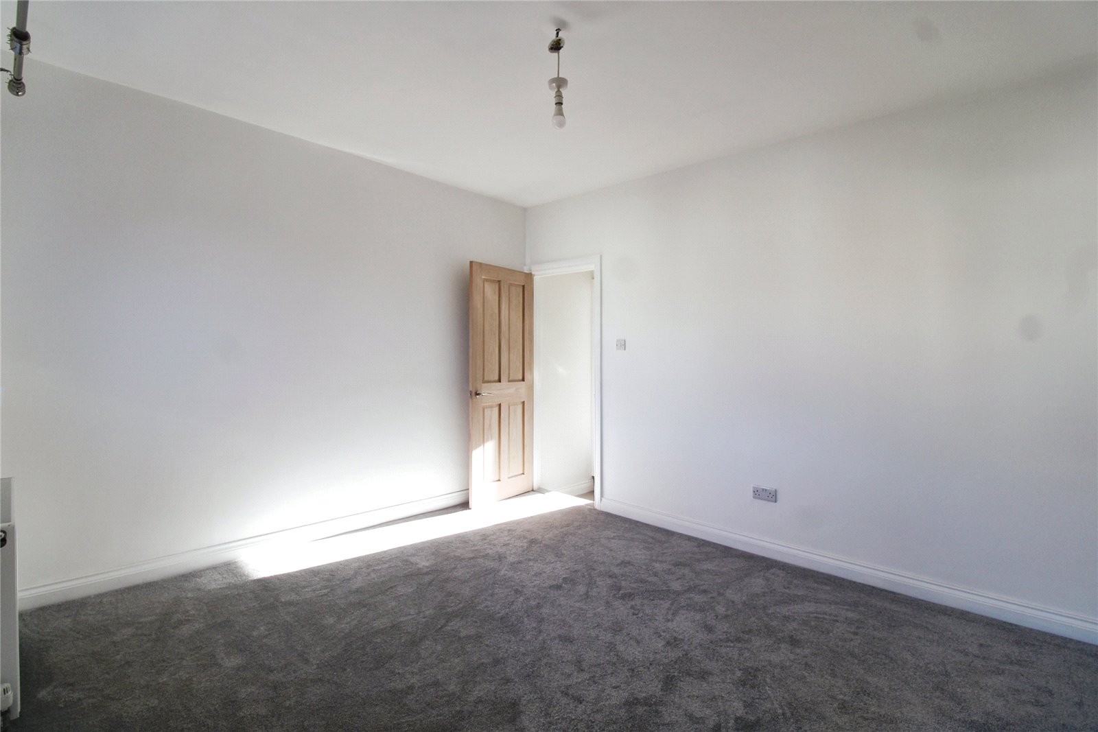 2 bedroom House to let in Bristol