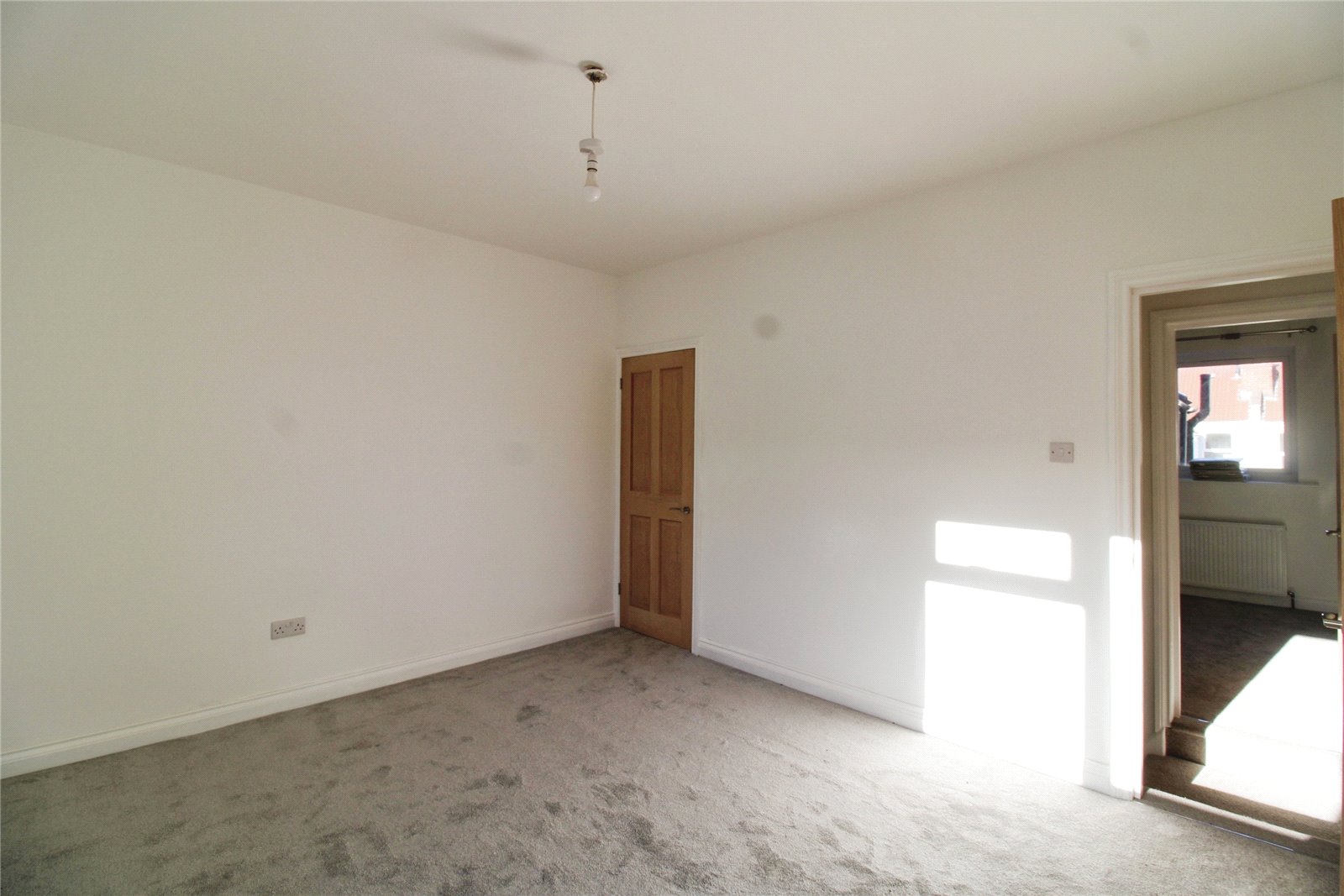 2 bedroom House to let in Bristol