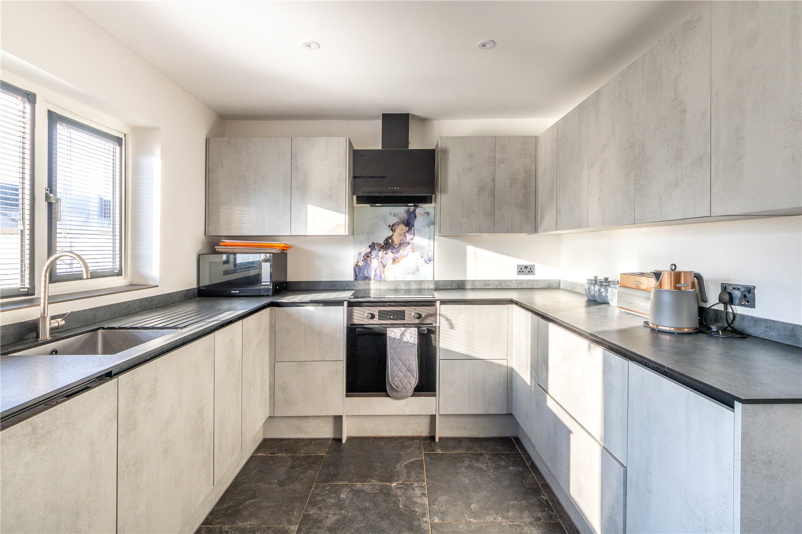 4 bedroom House for sale in Bristol