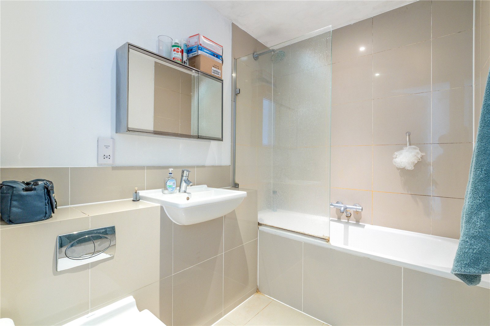 2 bedroom Flat for sale in Skypark Road
