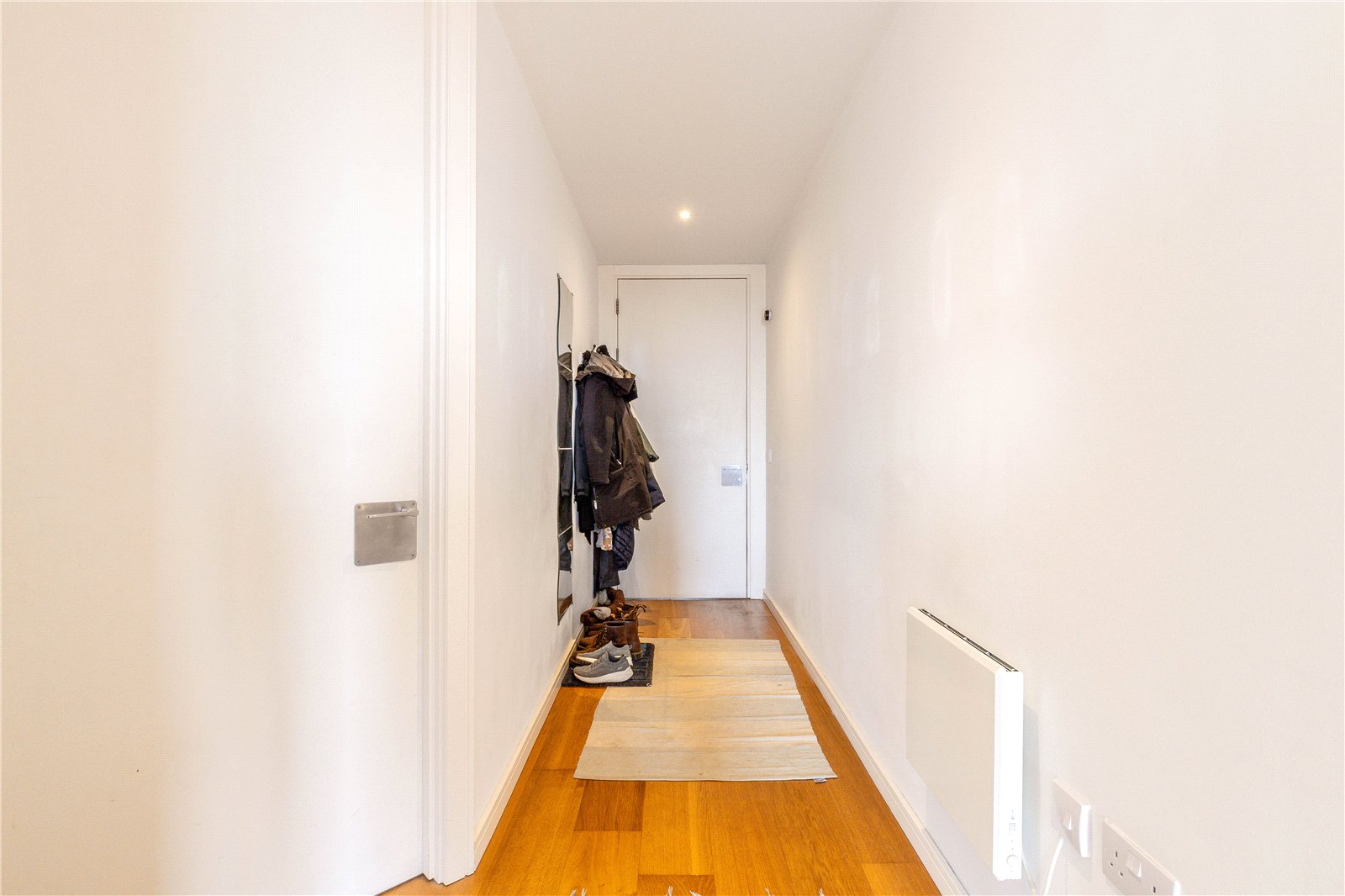 2 bedroom Flat for sale in Skypark Road