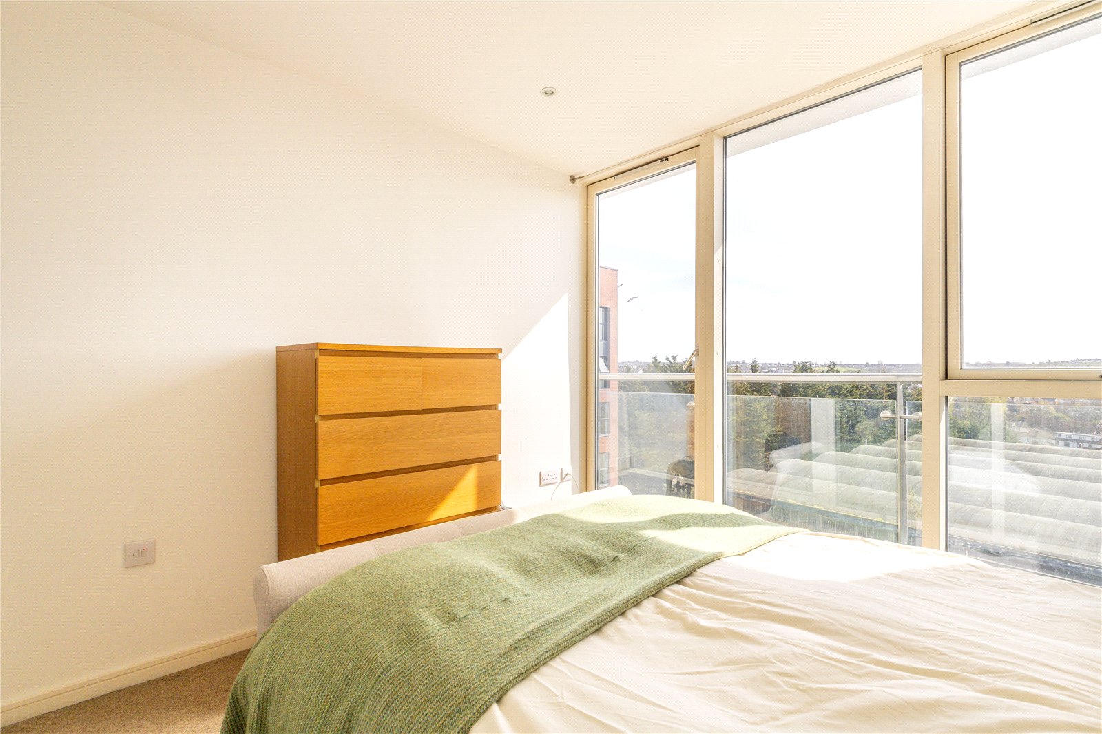 2 bedroom Flat for sale in Skypark Road