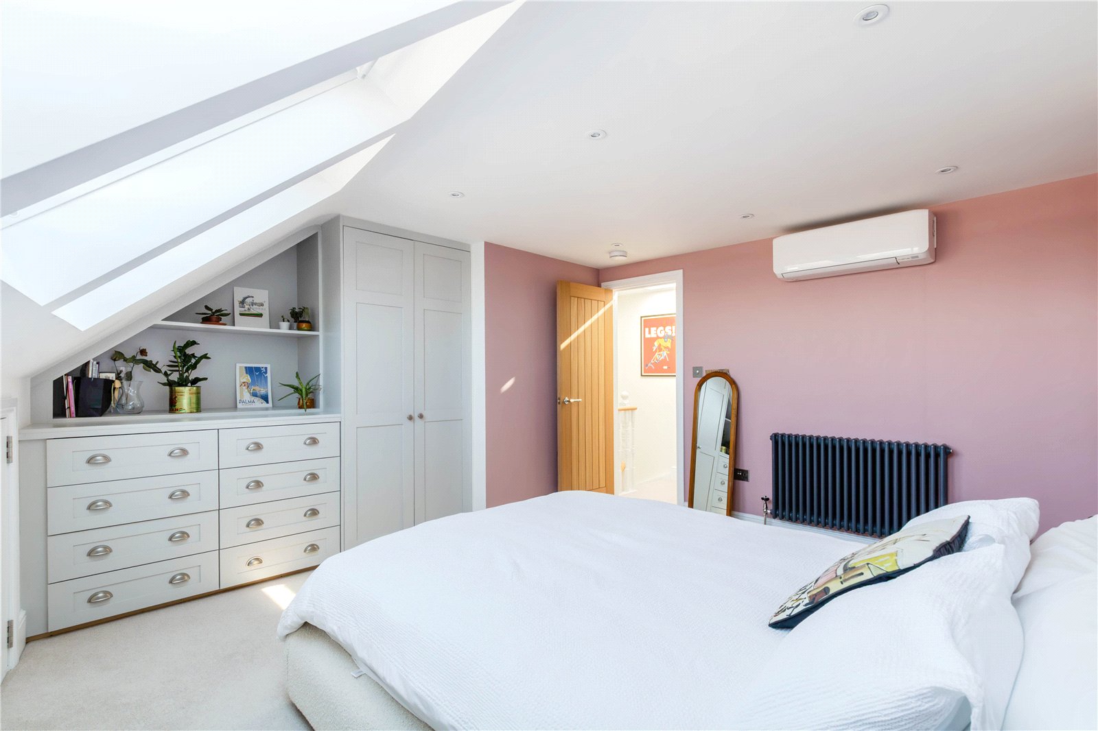 5 bedroom House for sale in Southville