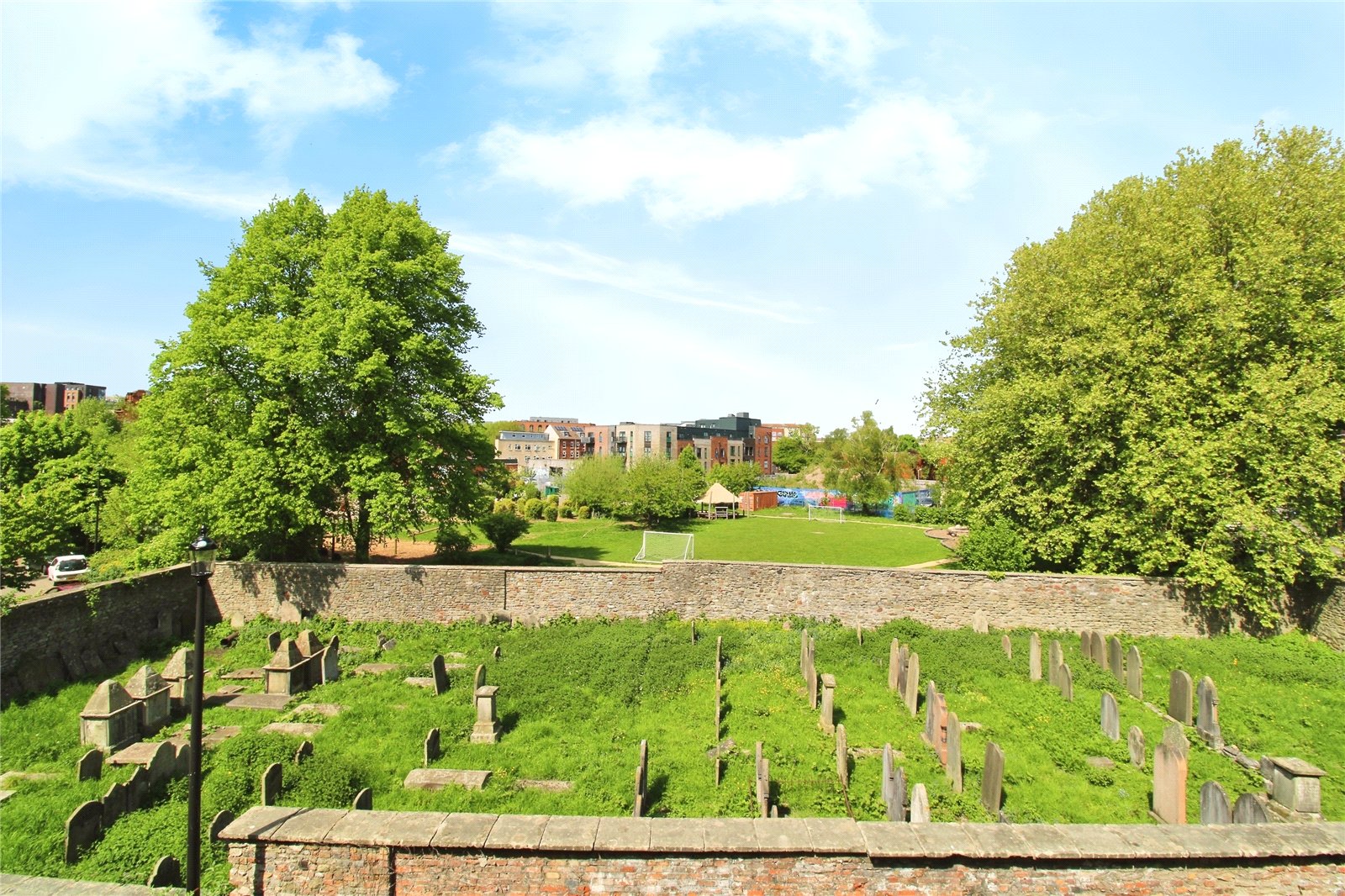 2 bedroom Flat to let in Bristol