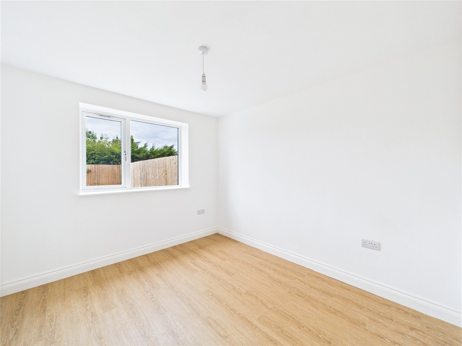 2 bedroom Bungalow for sale in Bristol