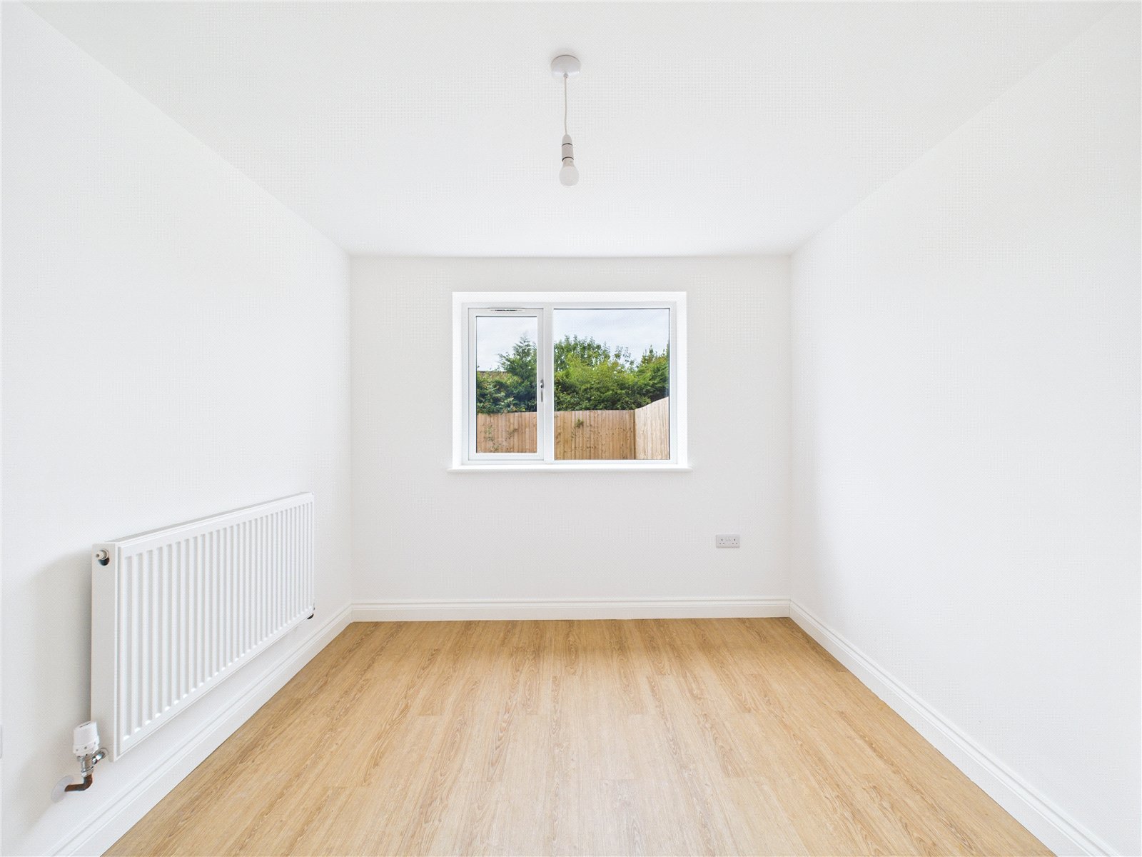 2 bedroom Bungalow for sale in Bristol