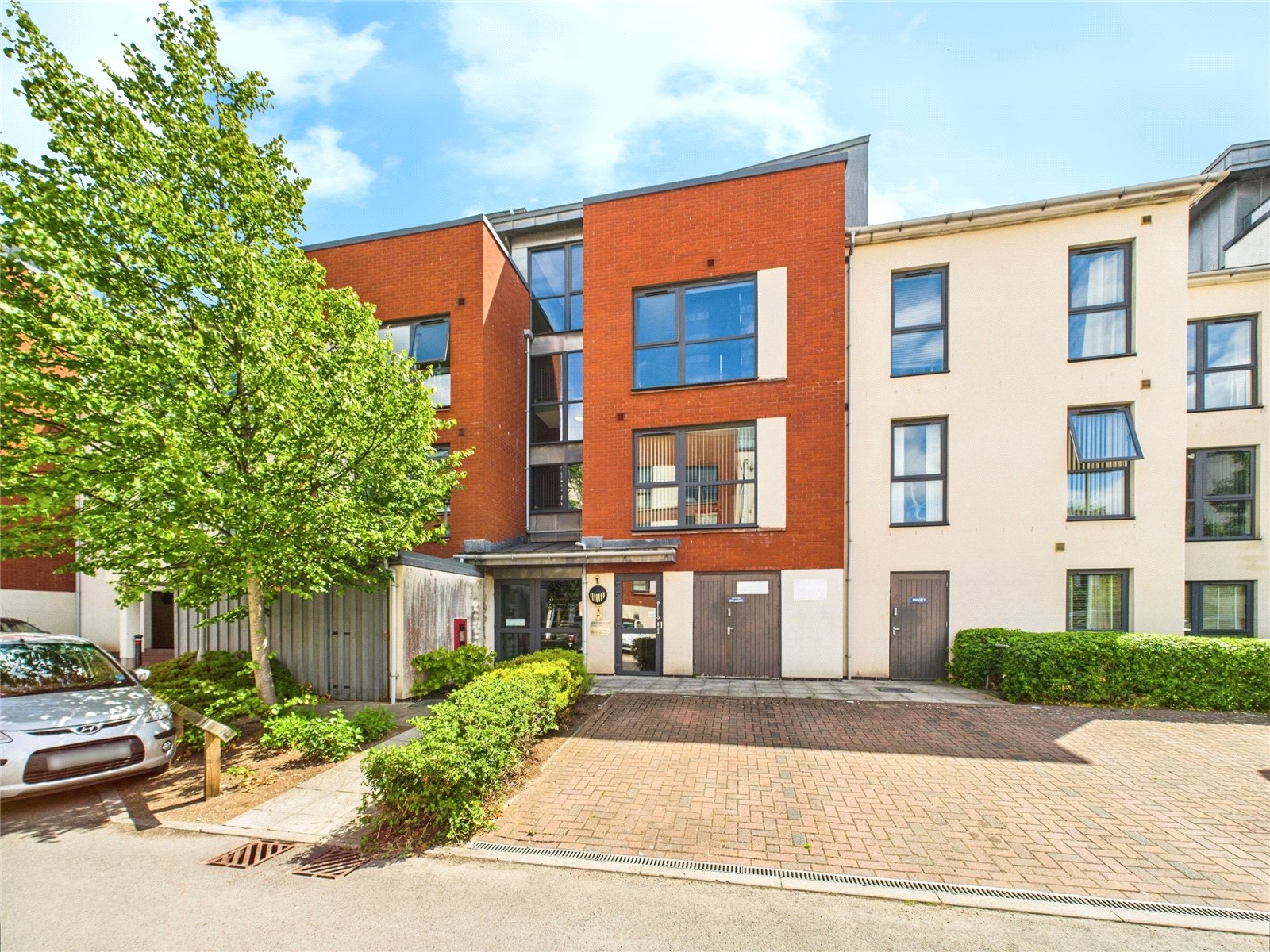 2 bedroom Flat for sale in Bristol