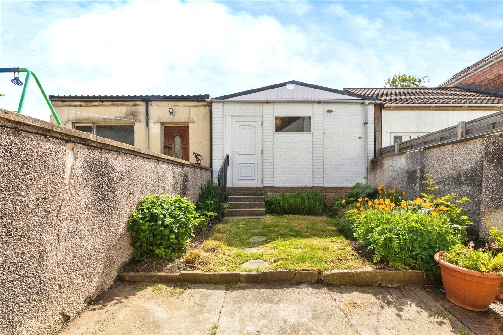 2 bedroom House to let in Bristol